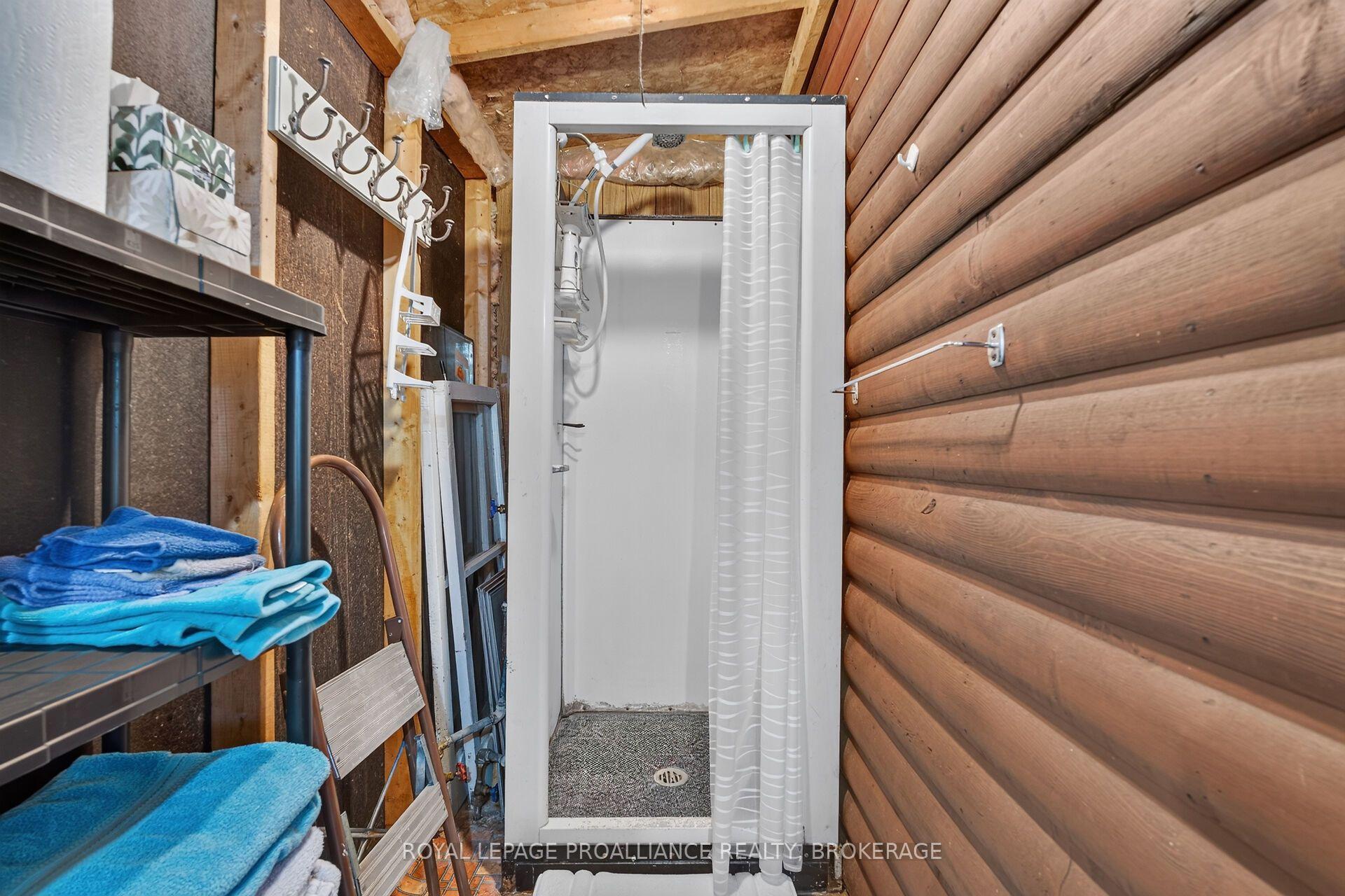 Photo 17 of 1006 Rocky Shore Lane, Frontenac, Frontenac South — HOMEH