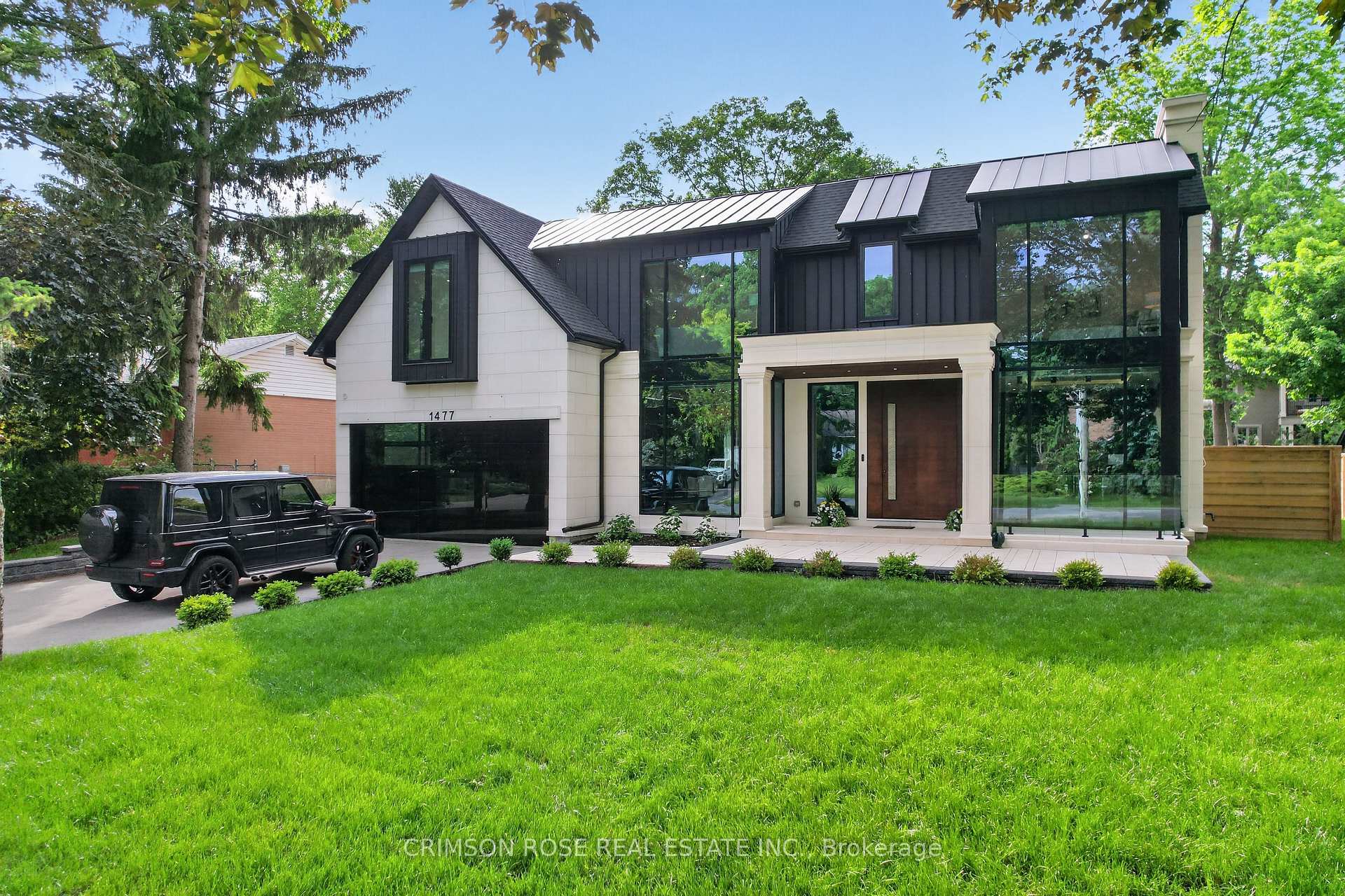 Photo of 1477 Duncan Road