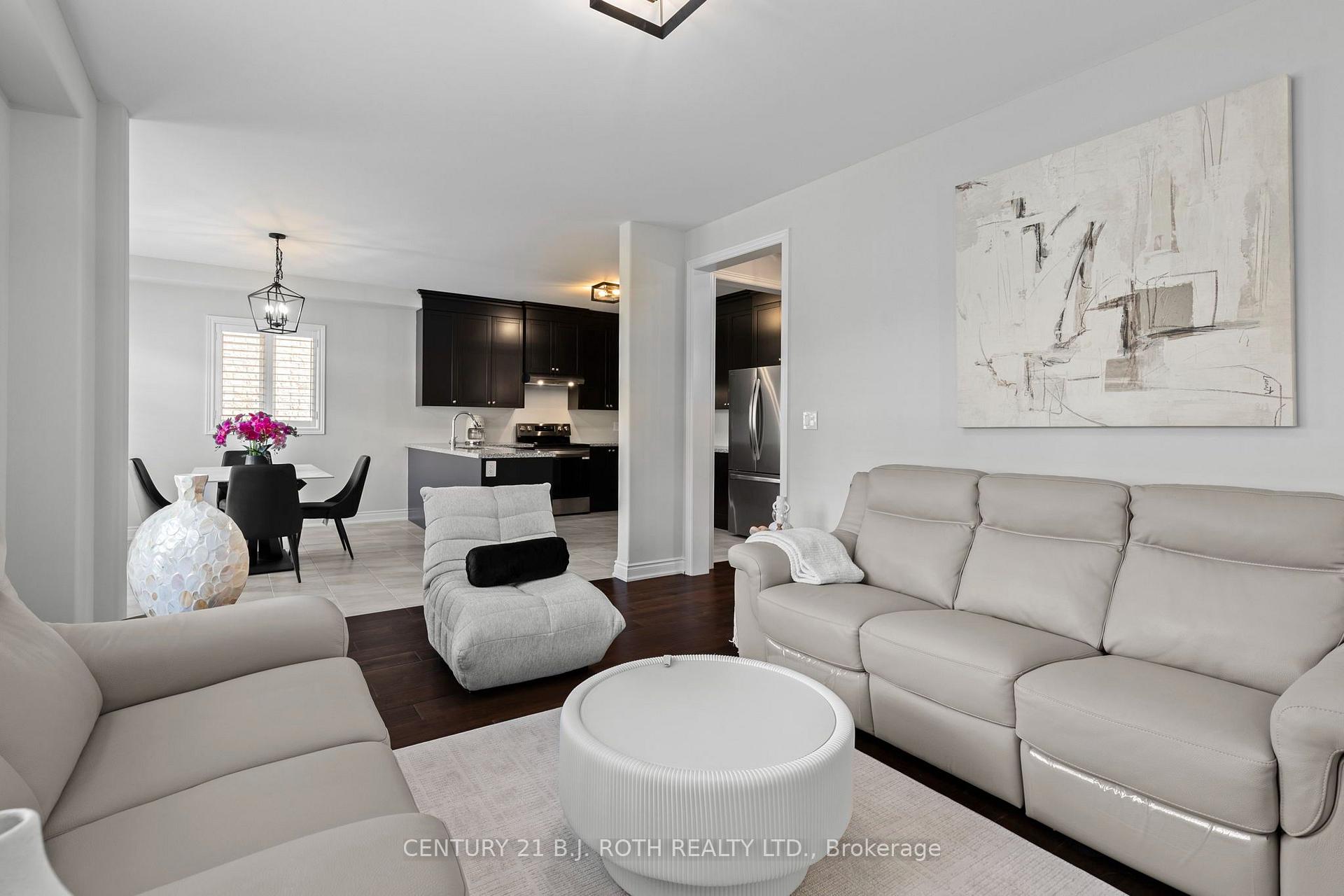 Photo 5 of 2970 Monarch Drive, Orillia — HOMEH