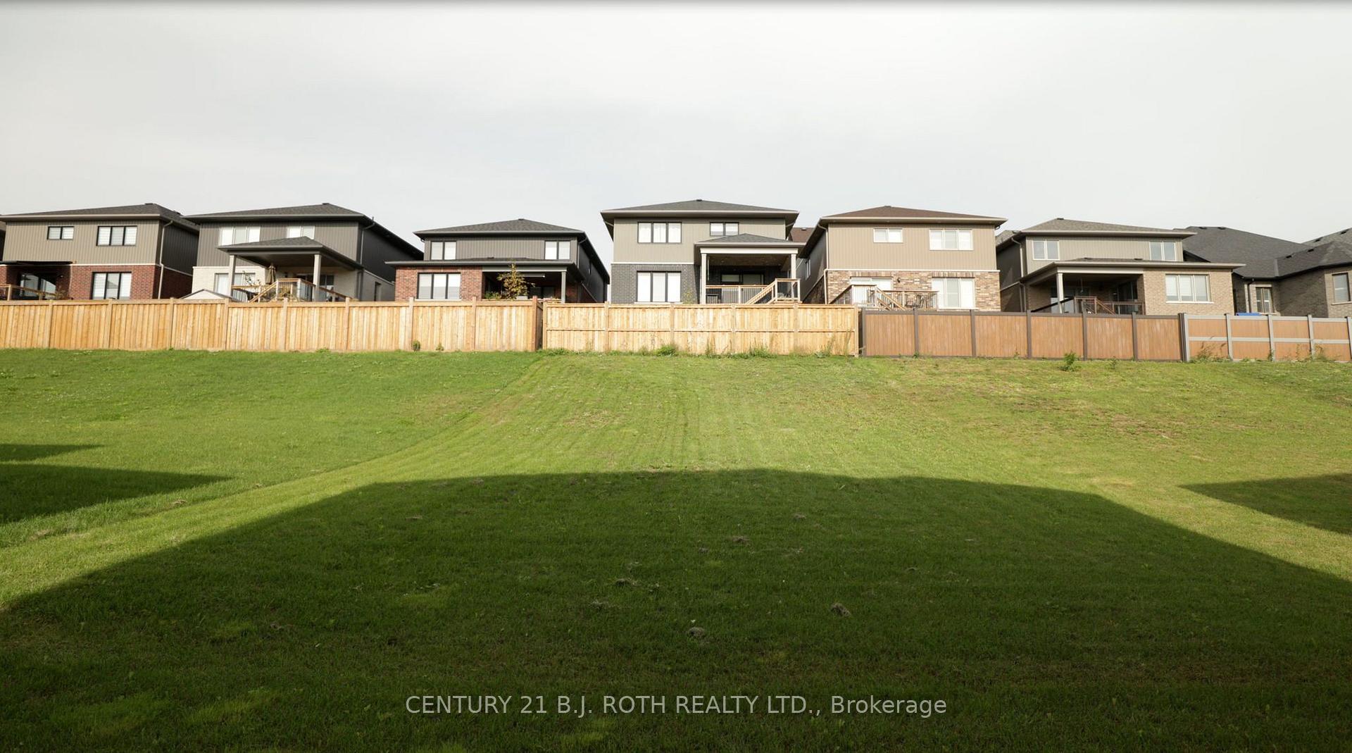 Photo 32 of 2970 Monarch Drive, Orillia — HOMEH