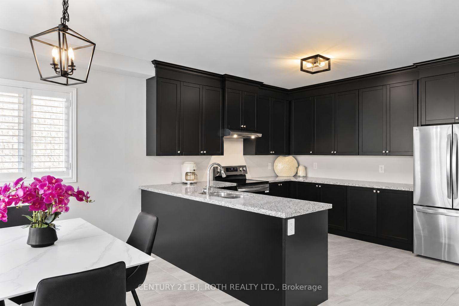 Photo 10 of 2970 Monarch Drive, Orillia — HOMEH