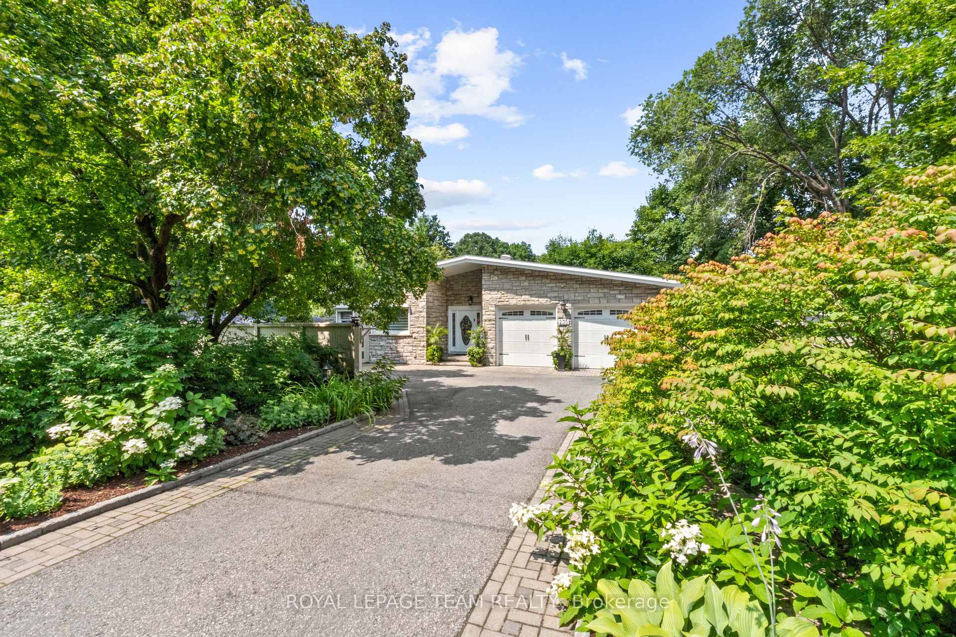 Photo of 235 Hemlock Road