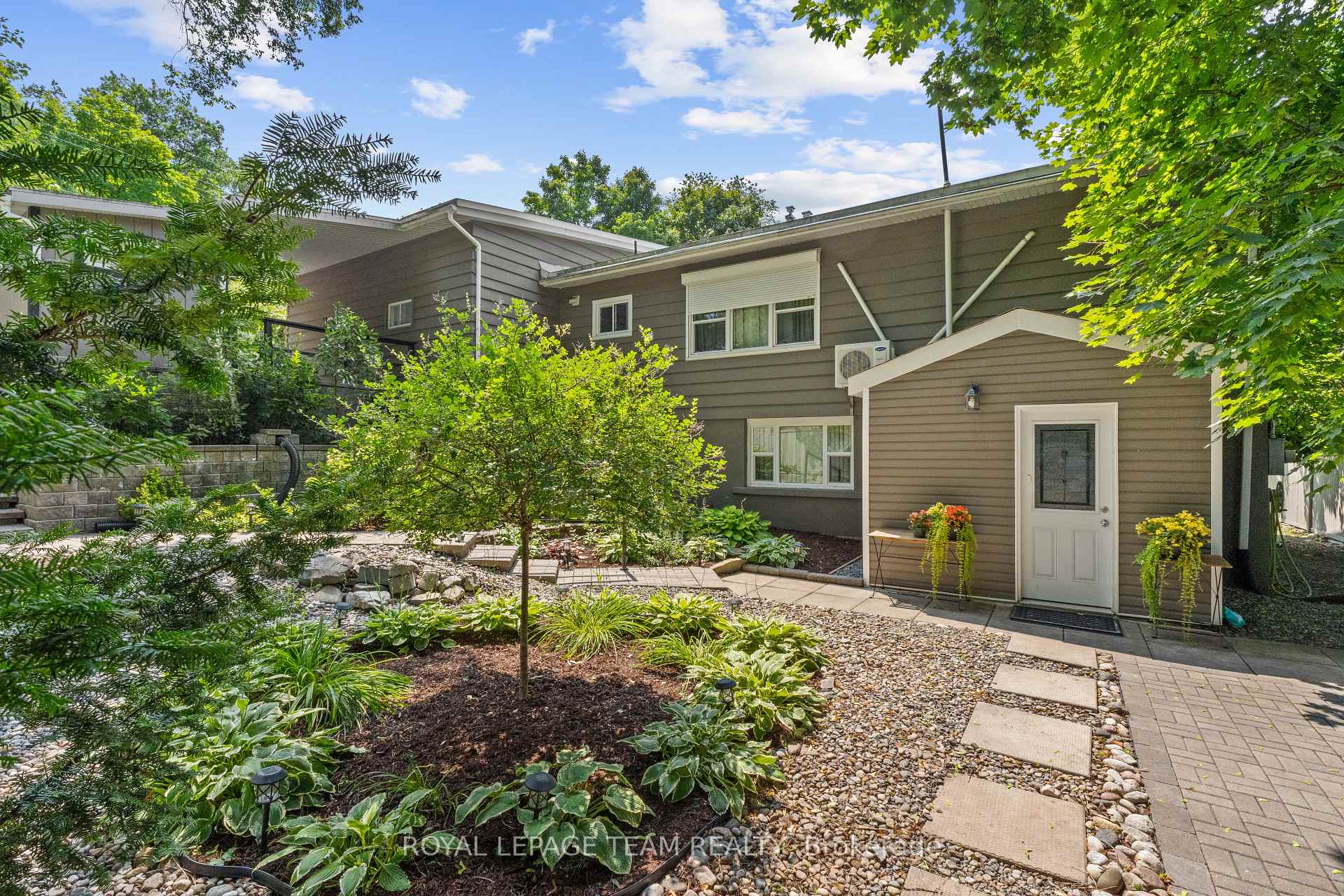 Photo 39 of 235 Hemlock Road, Ottawa, Rockcliffe — HOMEH