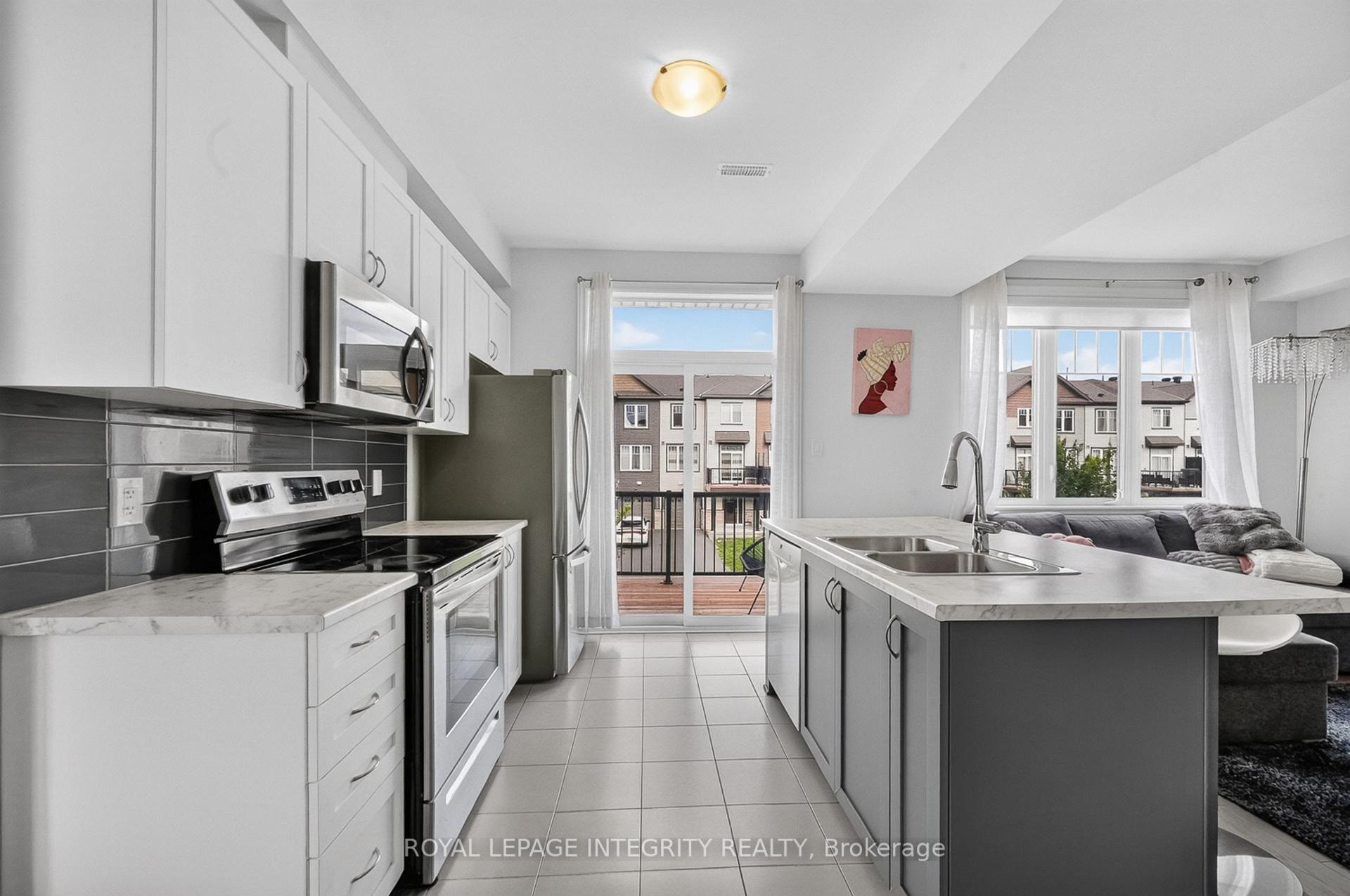 Photo 13 of 54 Cordage Street, Ottawa, Avalon East — HOMEH