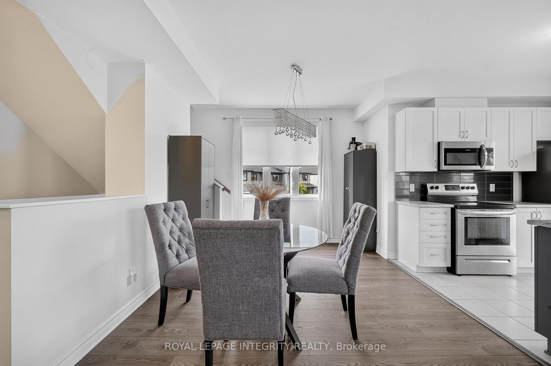 Photo 16 of 54 Cordage Street, Ottawa, Avalon East — HOMEH