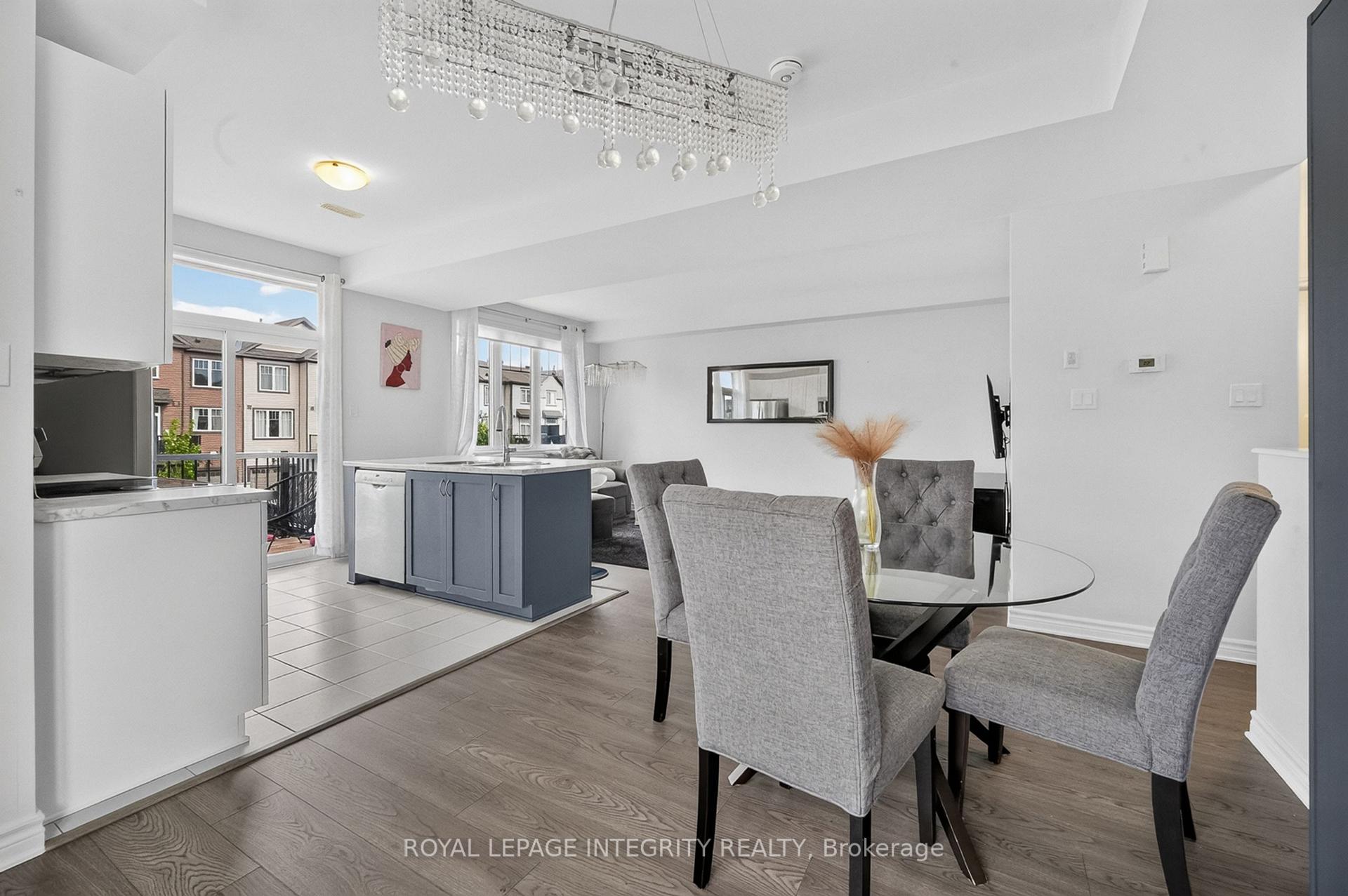 Photo 17 of 54 Cordage Street, Ottawa, Avalon East — HOMEH