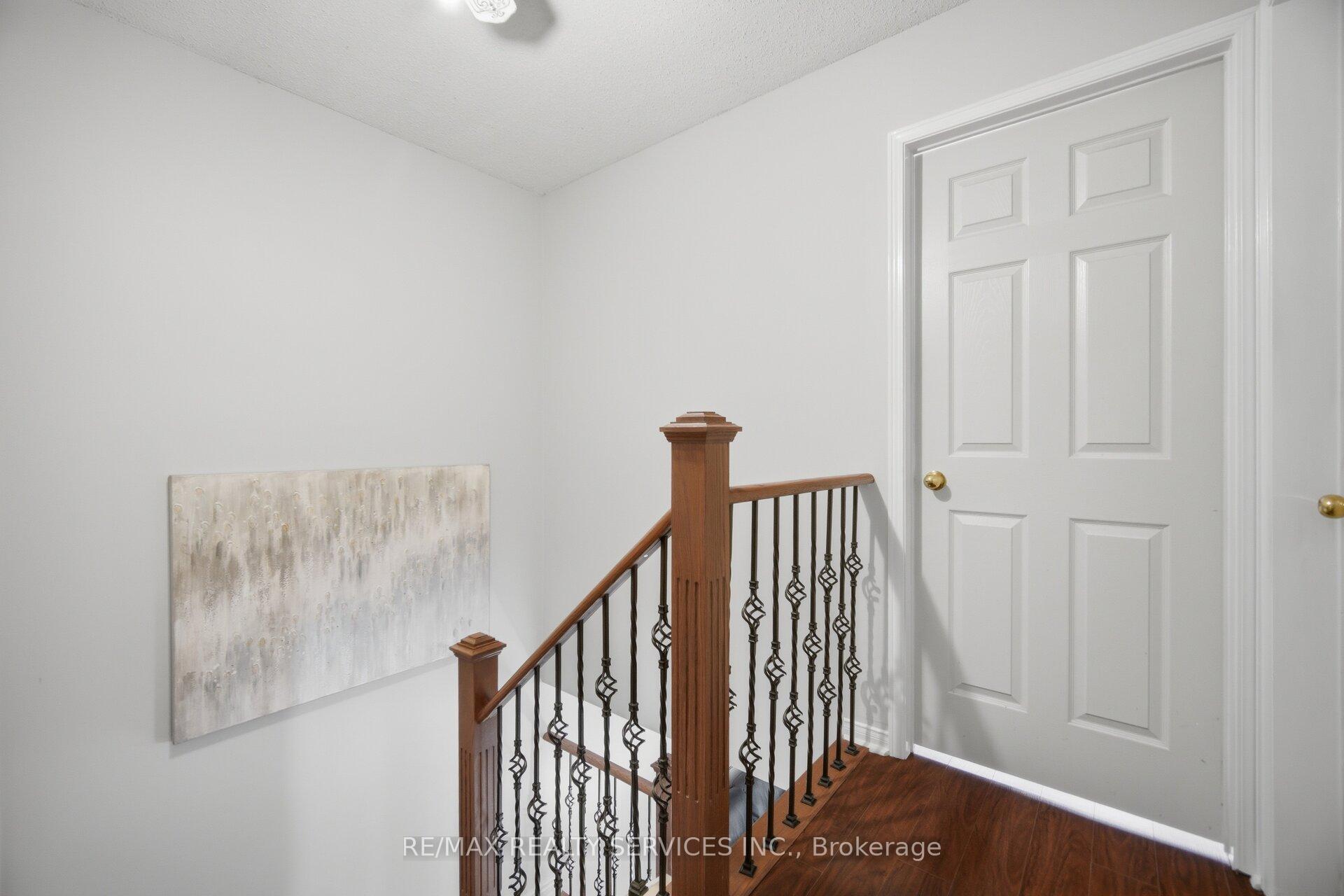 Photo 23 of 72 Yellow Brick Road, Brampton, Brampton North — HOMEH