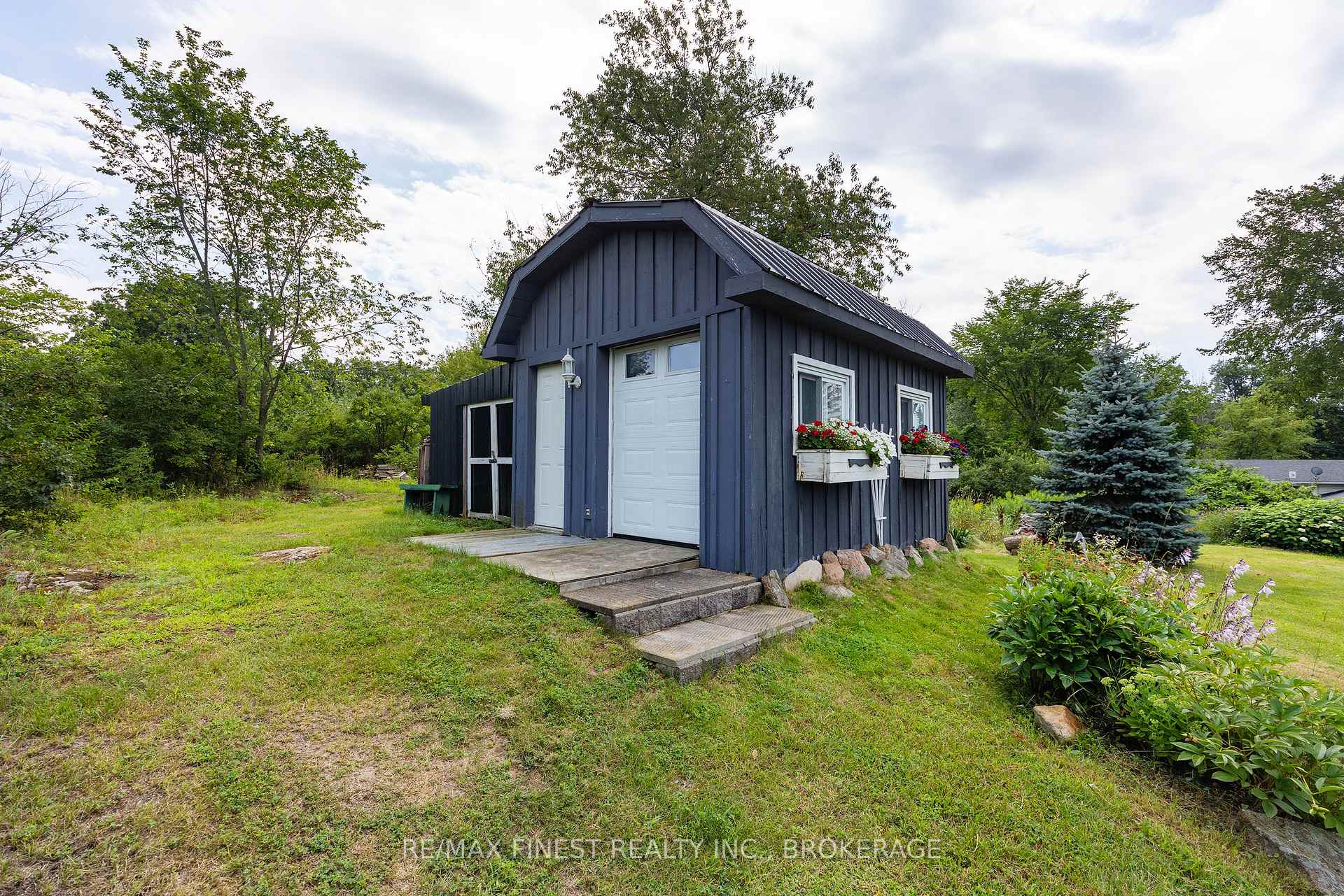 Photo 10 of 1881 Macalpine Road, Kingston, Kingston East (Incl CFB Kingston) — HOMEH