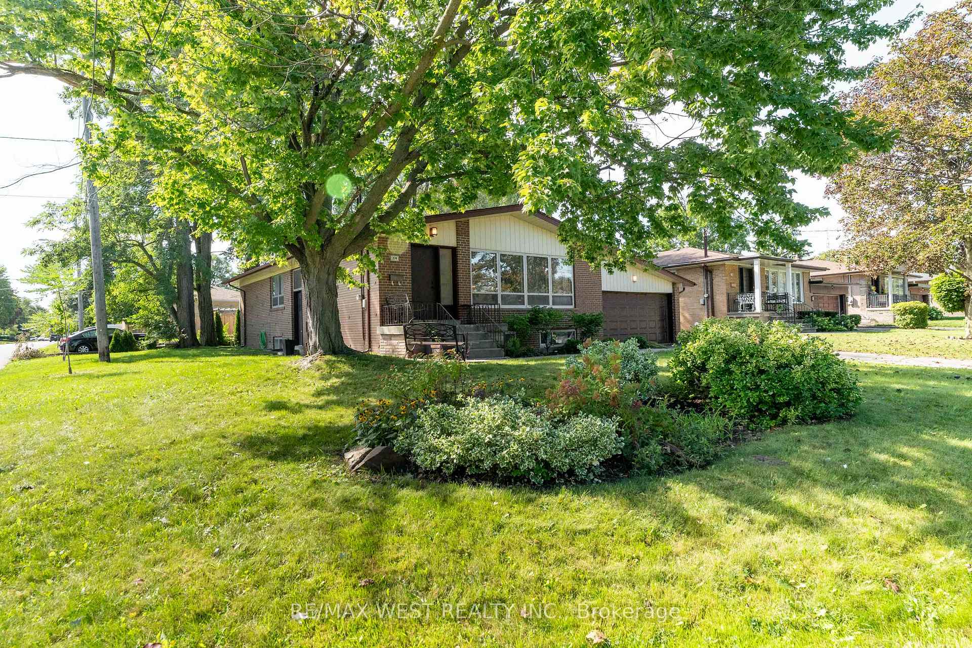 Photo of 274 Maxwell Street