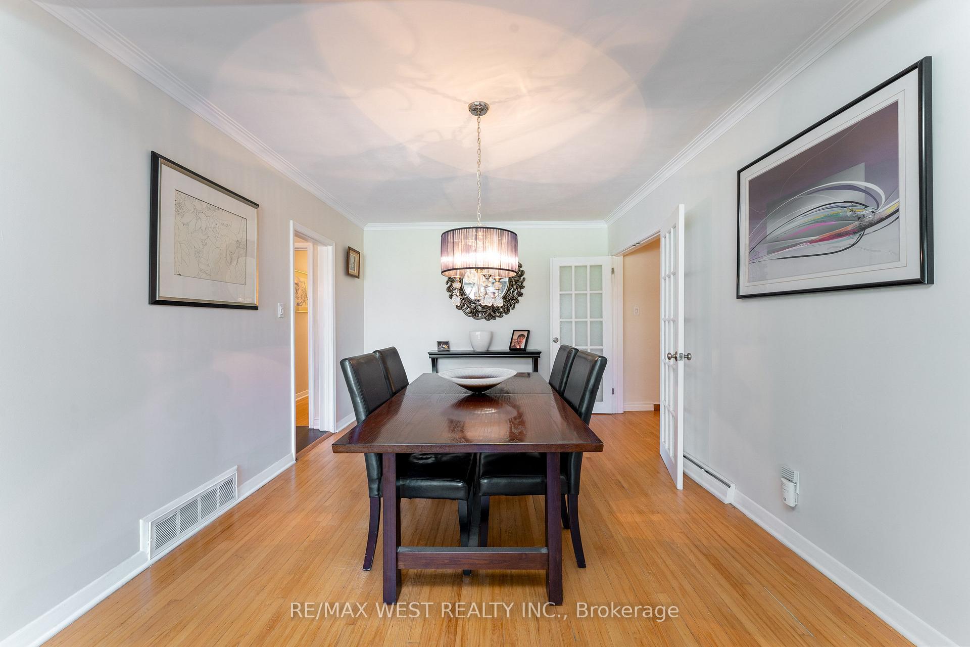 Photo 8 of 274 Maxwell Street, North York, Bathurst Manor — HOMEH
