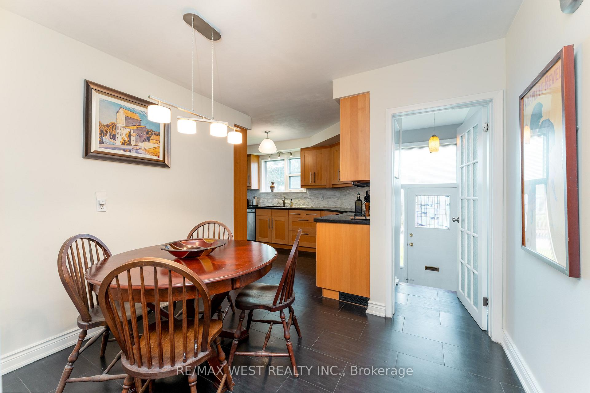 Photo 13 of 274 Maxwell Street, North York, Bathurst Manor — HOMEH