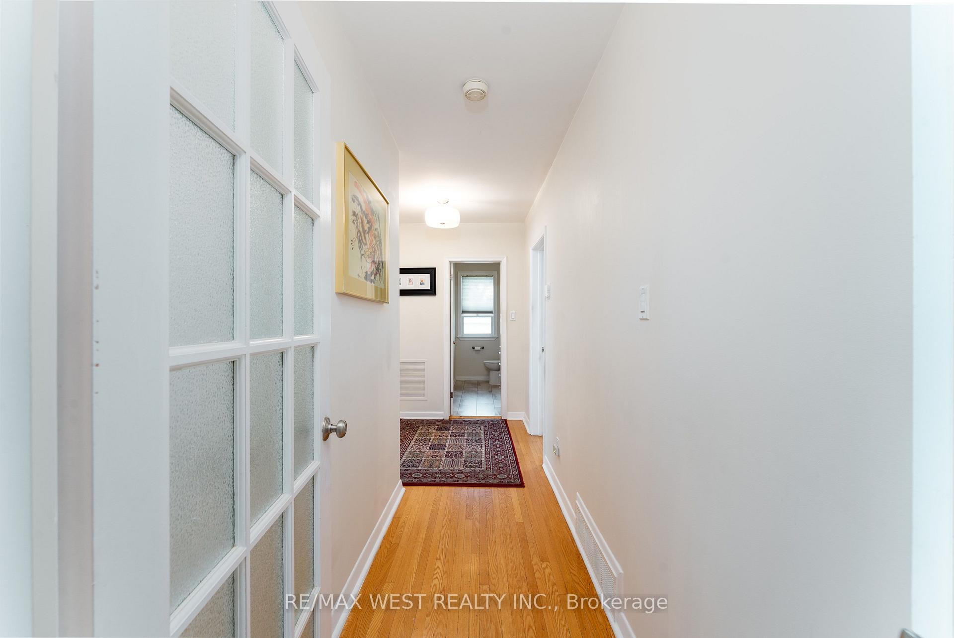 Photo 17 of 274 Maxwell Street, North York, Bathurst Manor — HOMEH