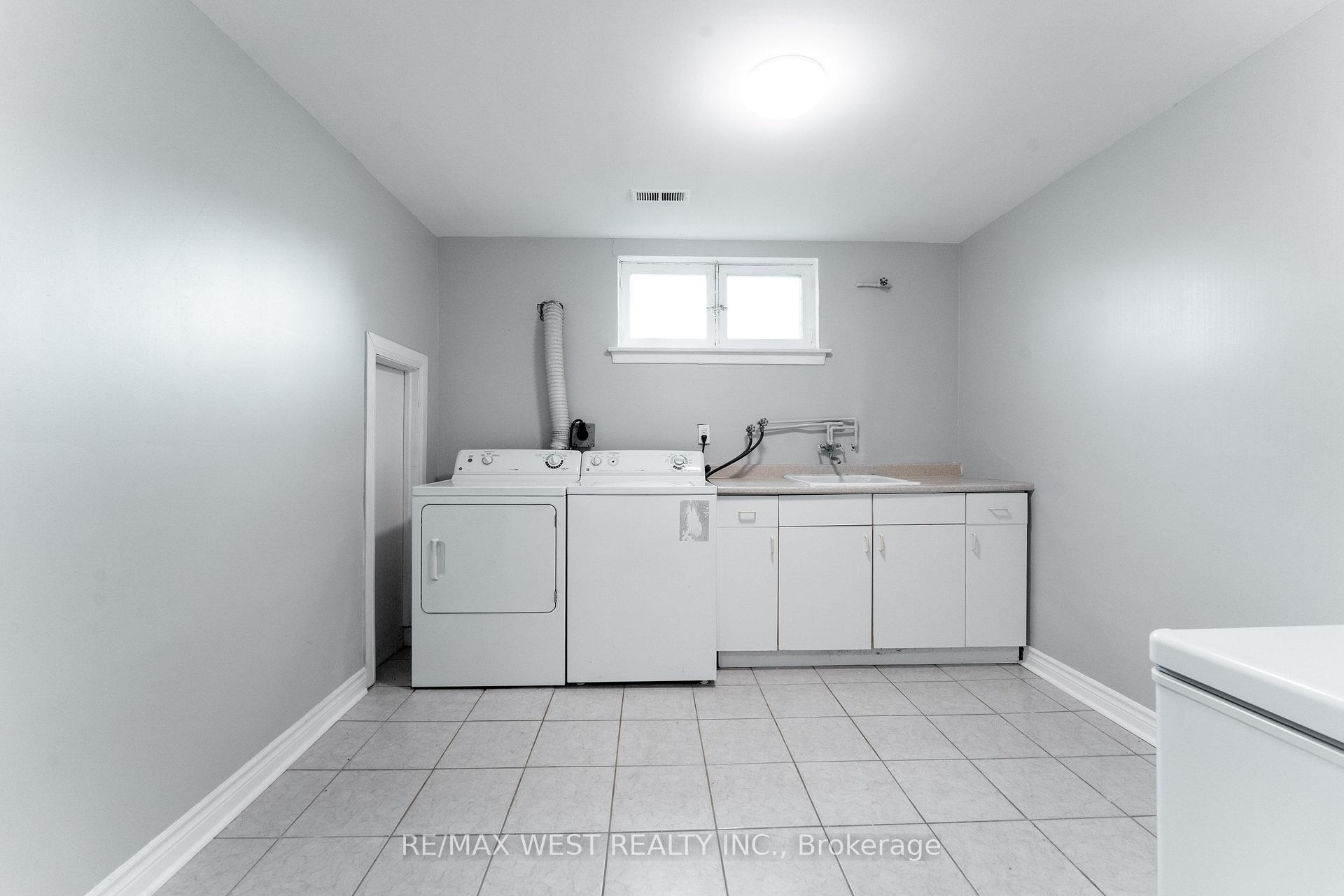 Photo 31 of 274 Maxwell Street, North York, Bathurst Manor — HOMEH