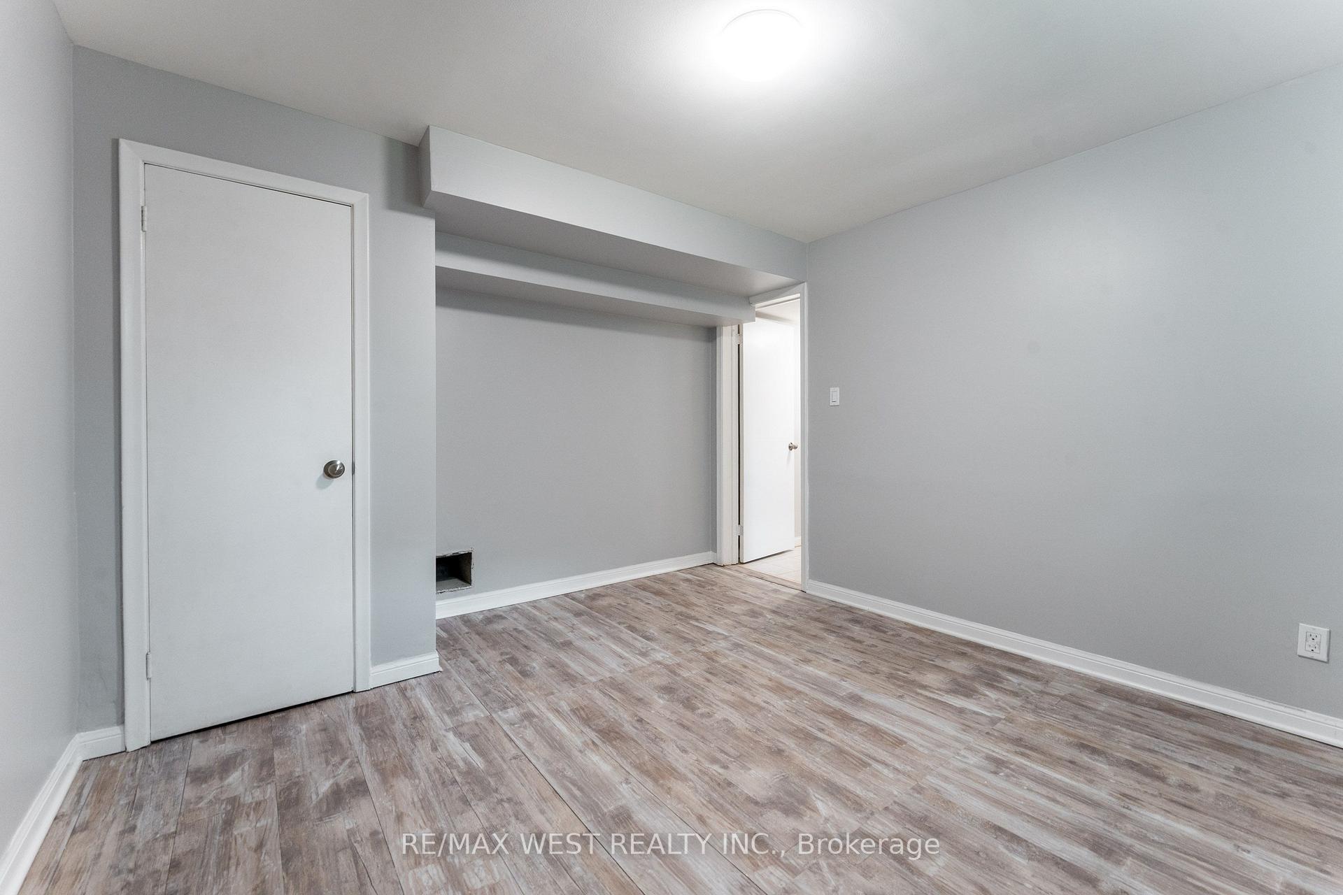 Photo 43 of 274 Maxwell Street, North York, Bathurst Manor — HOMEH