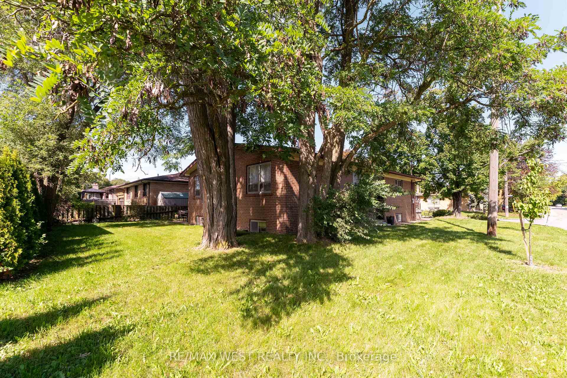 Photo 46 of 274 Maxwell Street, North York, Bathurst Manor — HOMEH
