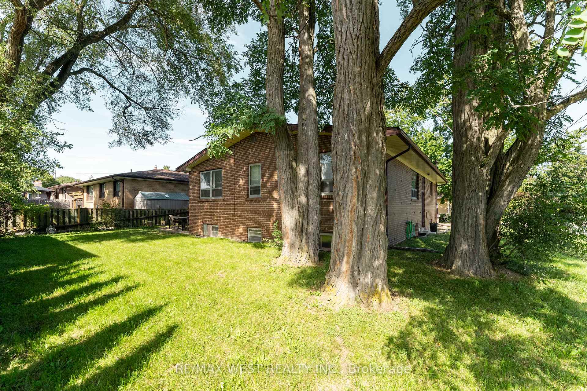Photo 47 of 274 Maxwell Street, North York, Bathurst Manor — HOMEH