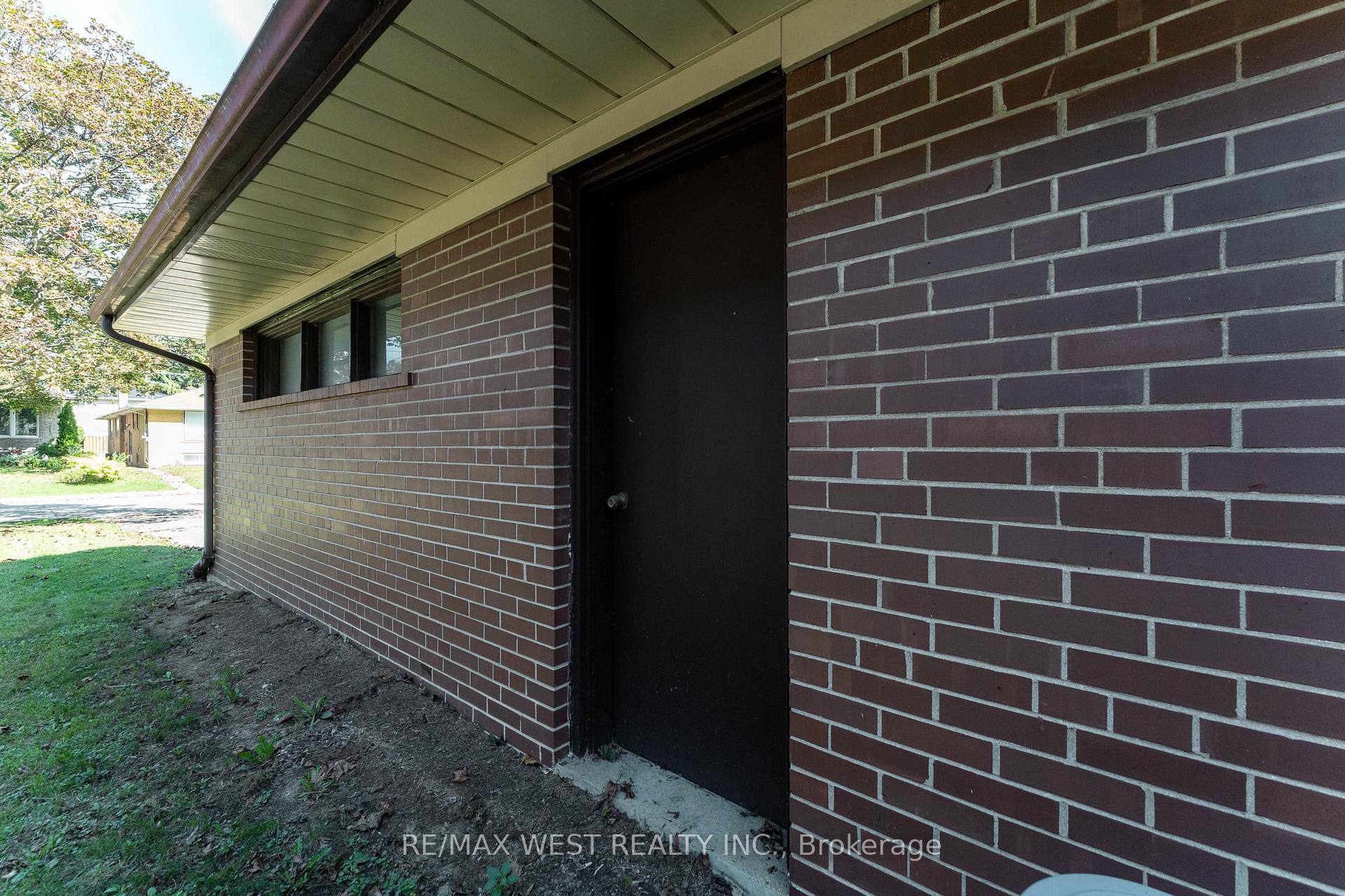 Photo 48 of 274 Maxwell Street, North York, Bathurst Manor — HOMEH