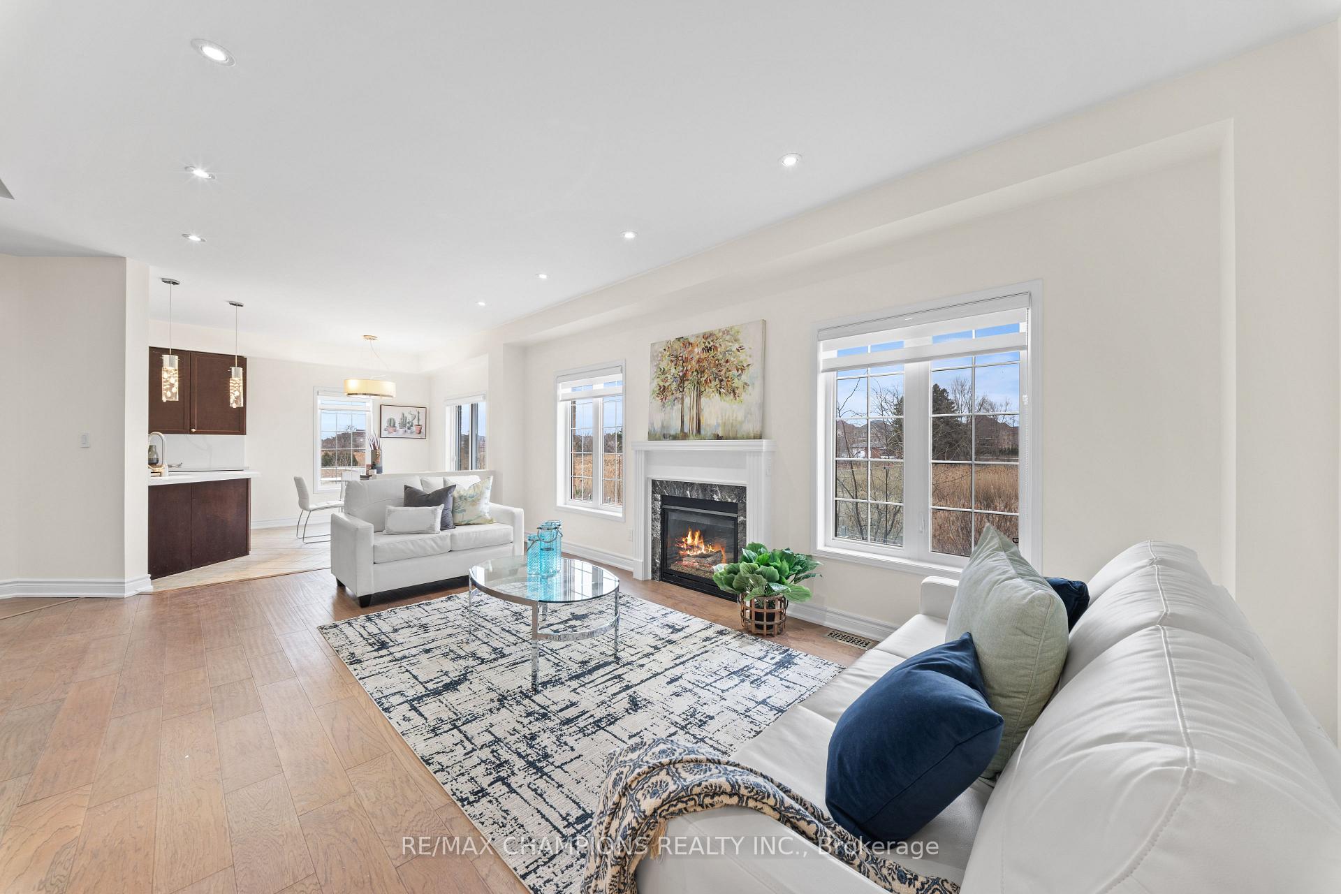 Photo 17 of 42 Abbotsbury Drive, Brampton, Credit Valley — HOMEH