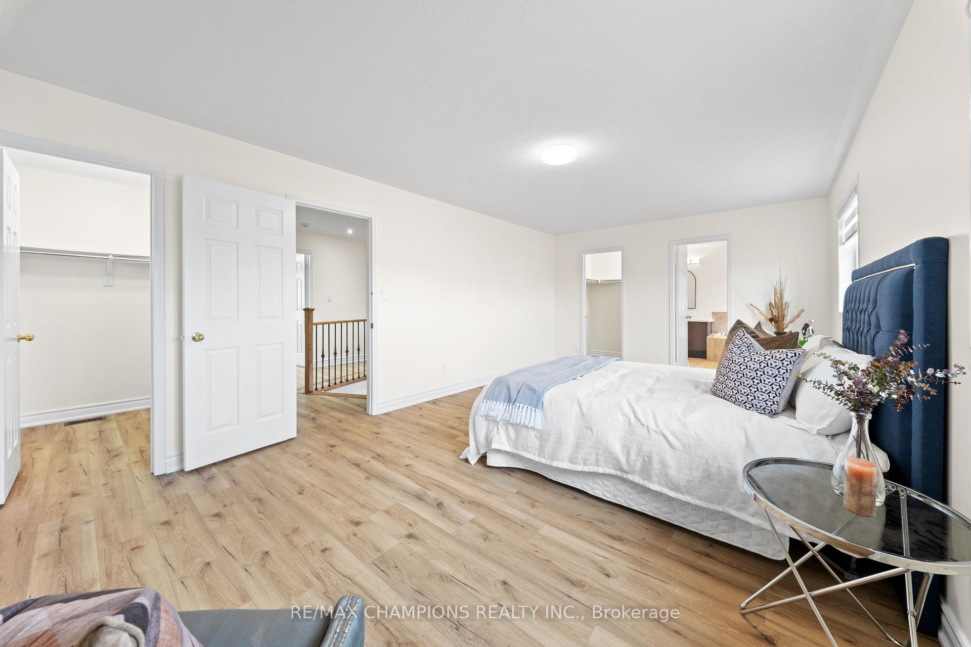 Photo 24 of 42 Abbotsbury Drive, Brampton, Credit Valley — HOMEH