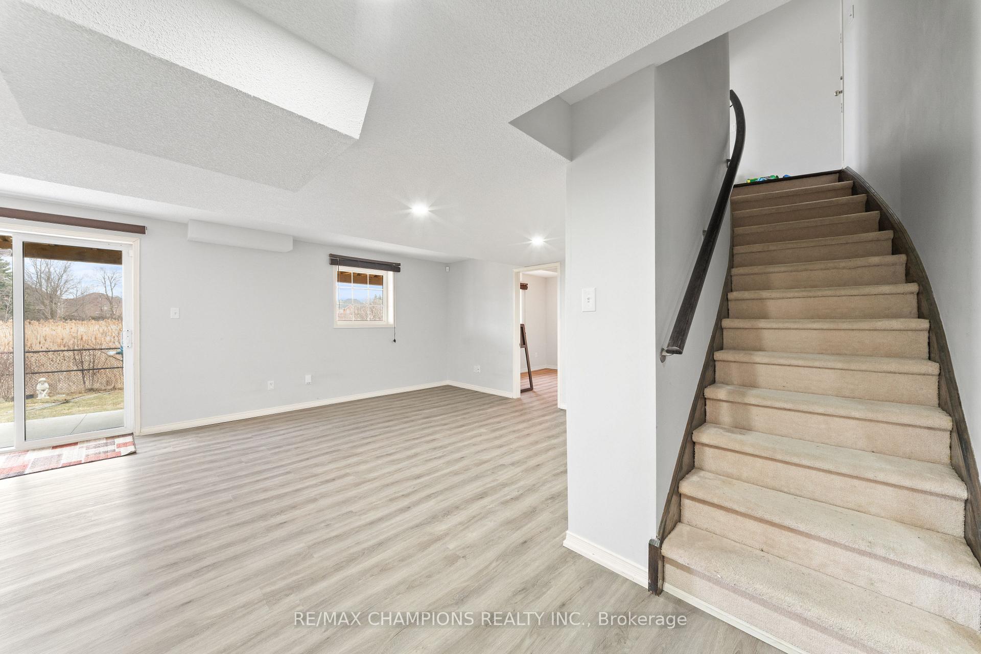 Photo 36 of 42 Abbotsbury Drive, Brampton, Credit Valley — HOMEH