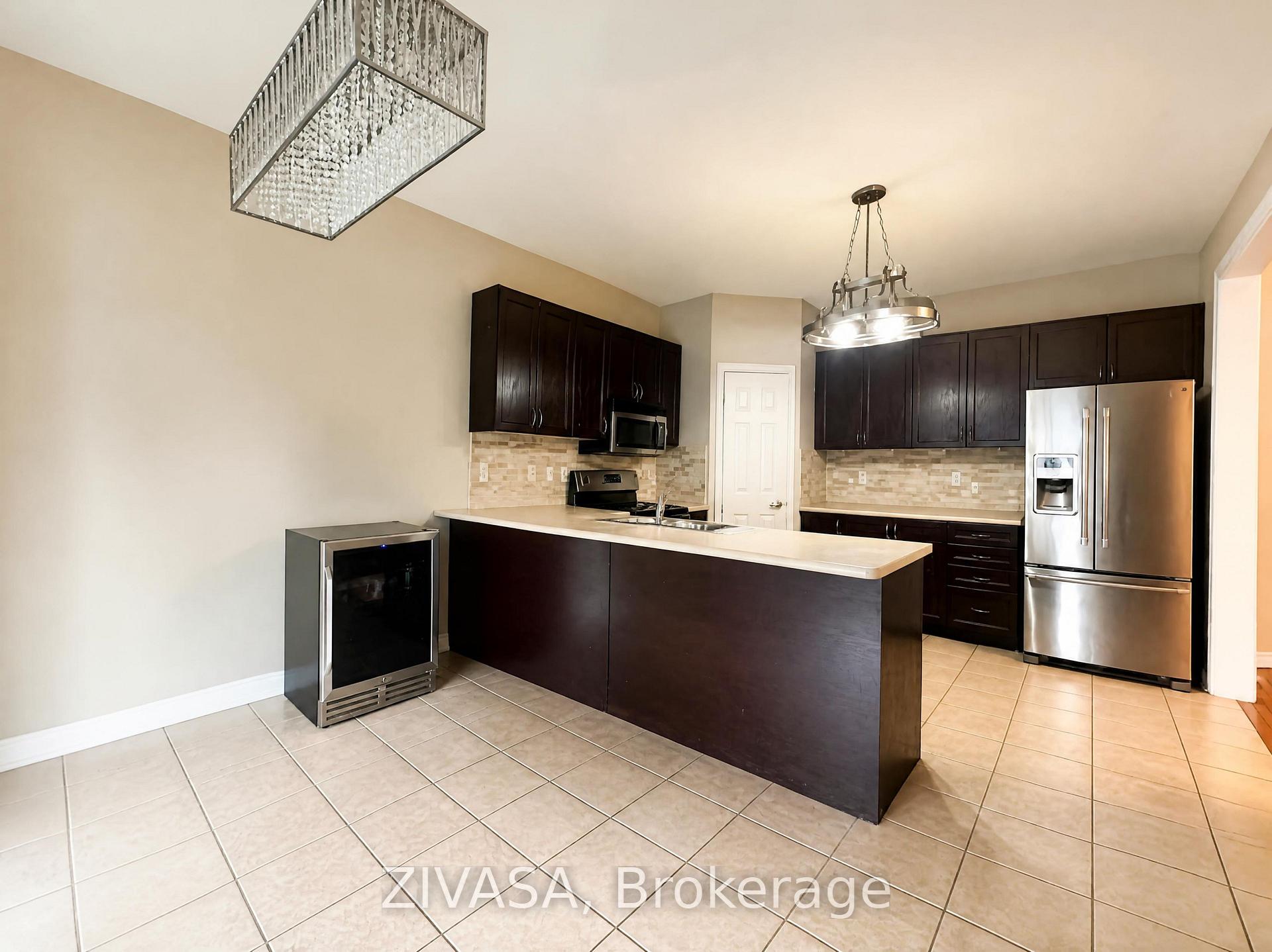 Photo 3 of Unit UPPER, 84 Game Creek Crescent, Brampton, Northwest Sandalwood Parkway — HOMEH