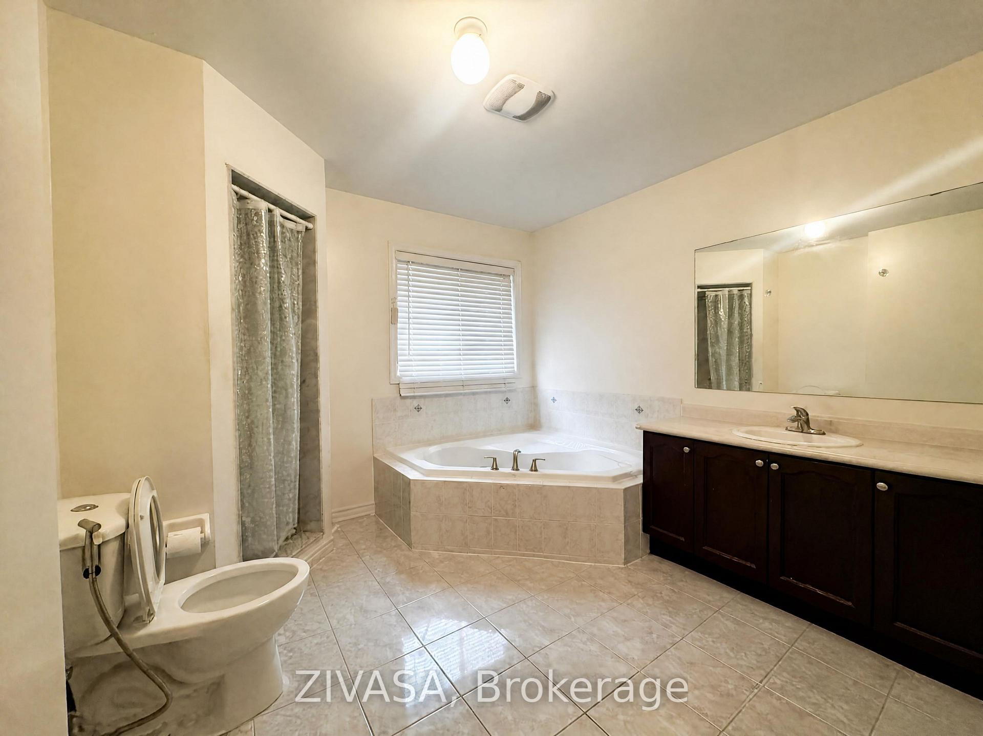 Photo 6 of Unit UPPER, 84 Game Creek Crescent, Brampton, Northwest Sandalwood Parkway — HOMEH