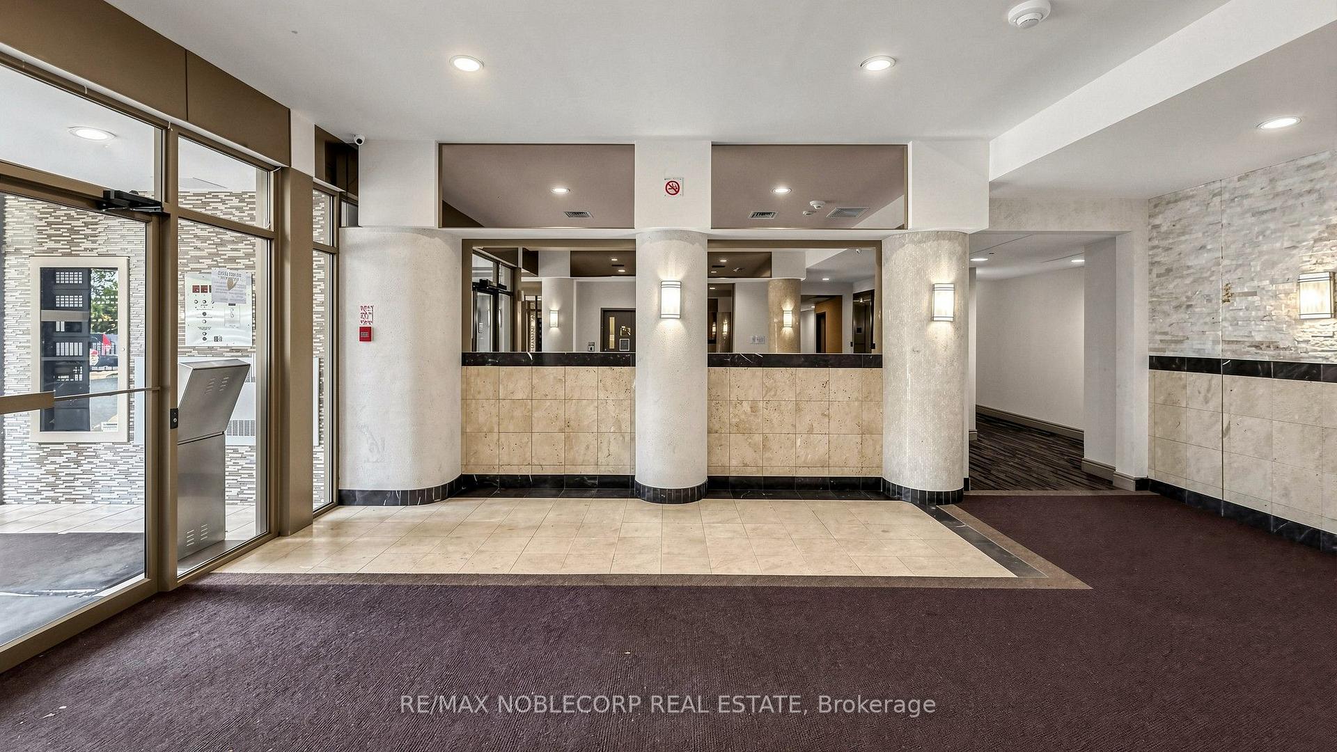 Photo 4 of Unit 804, 2901 Kipling Avenue, Etobicoke, Mount Olive-Silverstone-Jamestown — HOMEH