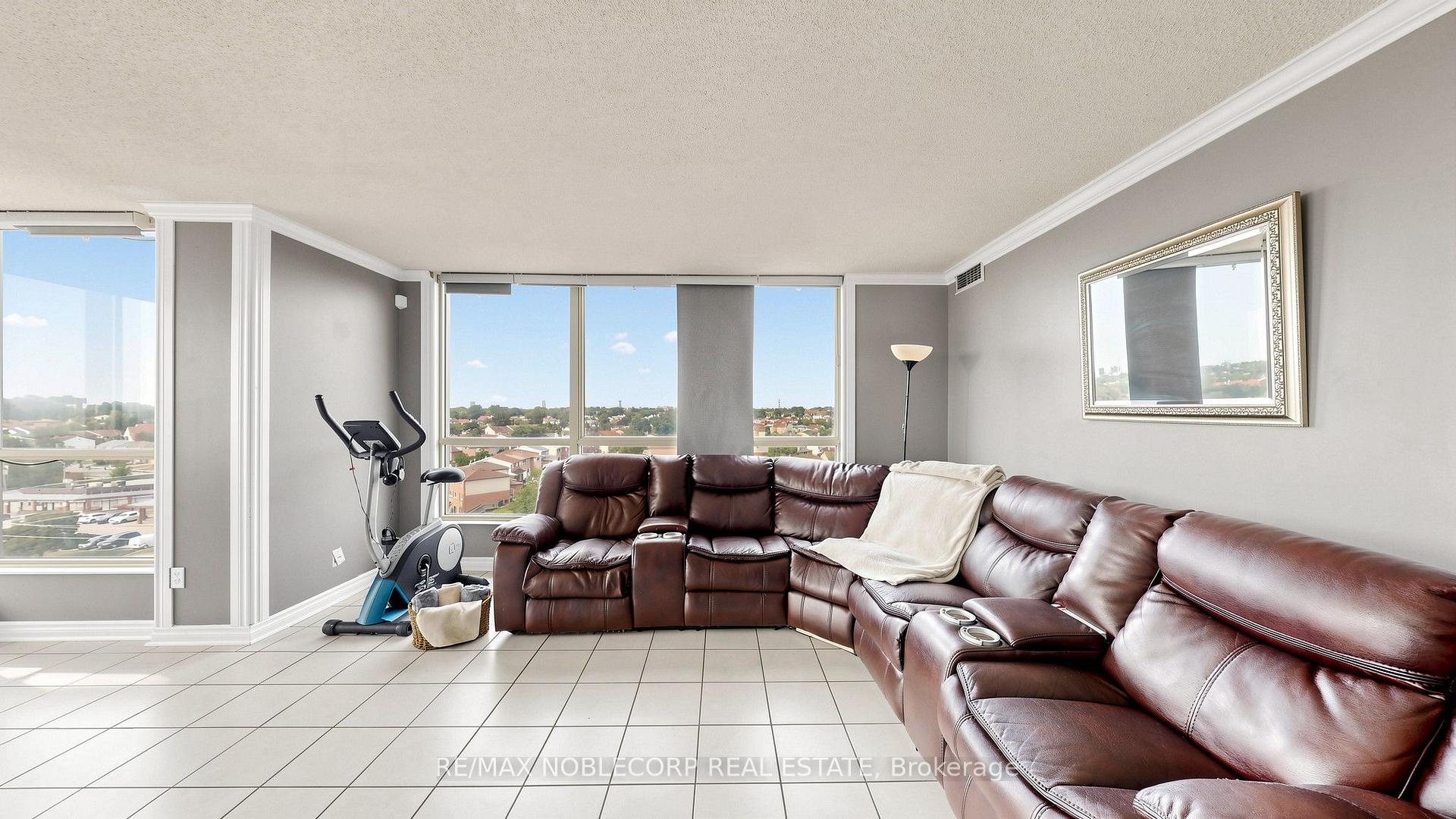 Photo 10 of Unit 804, 2901 Kipling Avenue, Etobicoke, Mount Olive-Silverstone-Jamestown — HOMEH