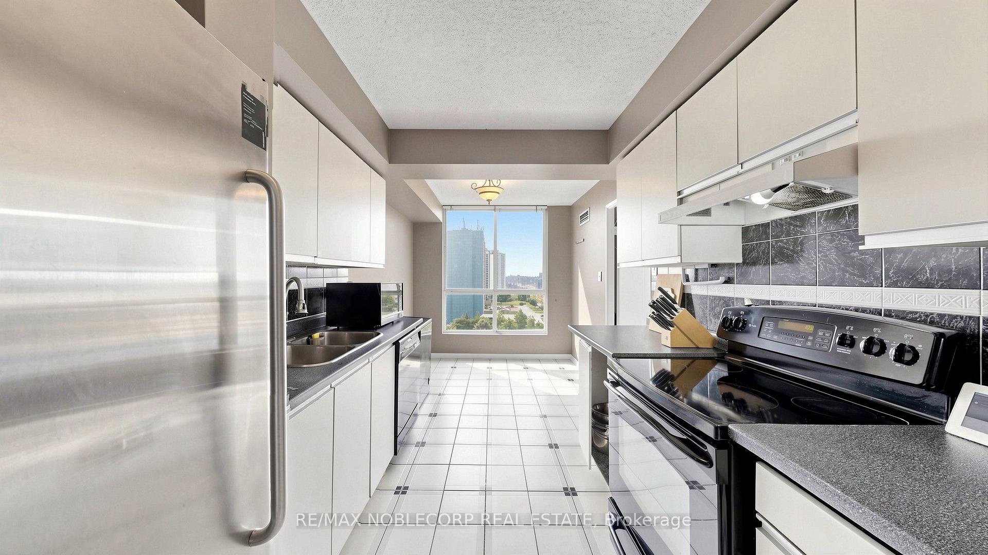 Photo 19 of Unit 804, 2901 Kipling Avenue, Etobicoke, Mount Olive-Silverstone-Jamestown — HOMEH