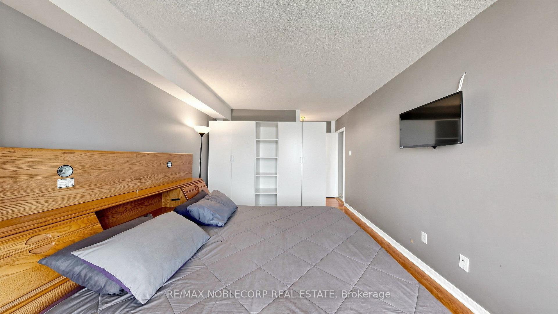 Photo 31 of Unit 804, 2901 Kipling Avenue, Etobicoke, Mount Olive-Silverstone-Jamestown — HOMEH