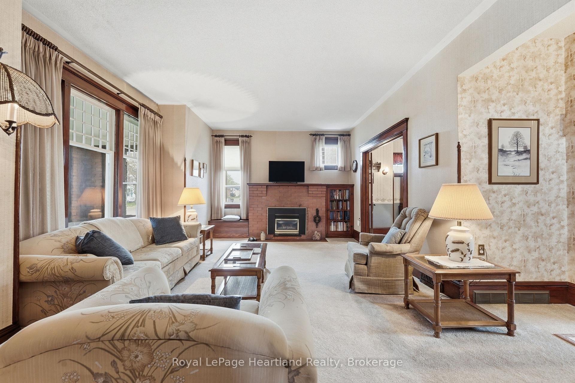 Photo 20 of 138 St. David Street, West Perth, Mitchell — HOMEH