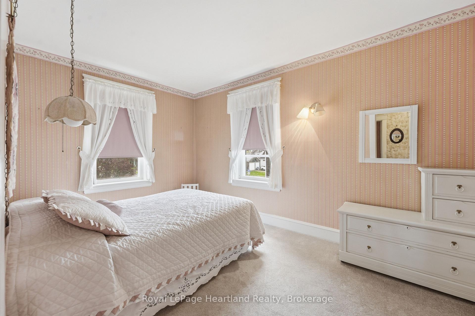 Photo 31 of 138 St. David Street, West Perth, Mitchell — HOMEH