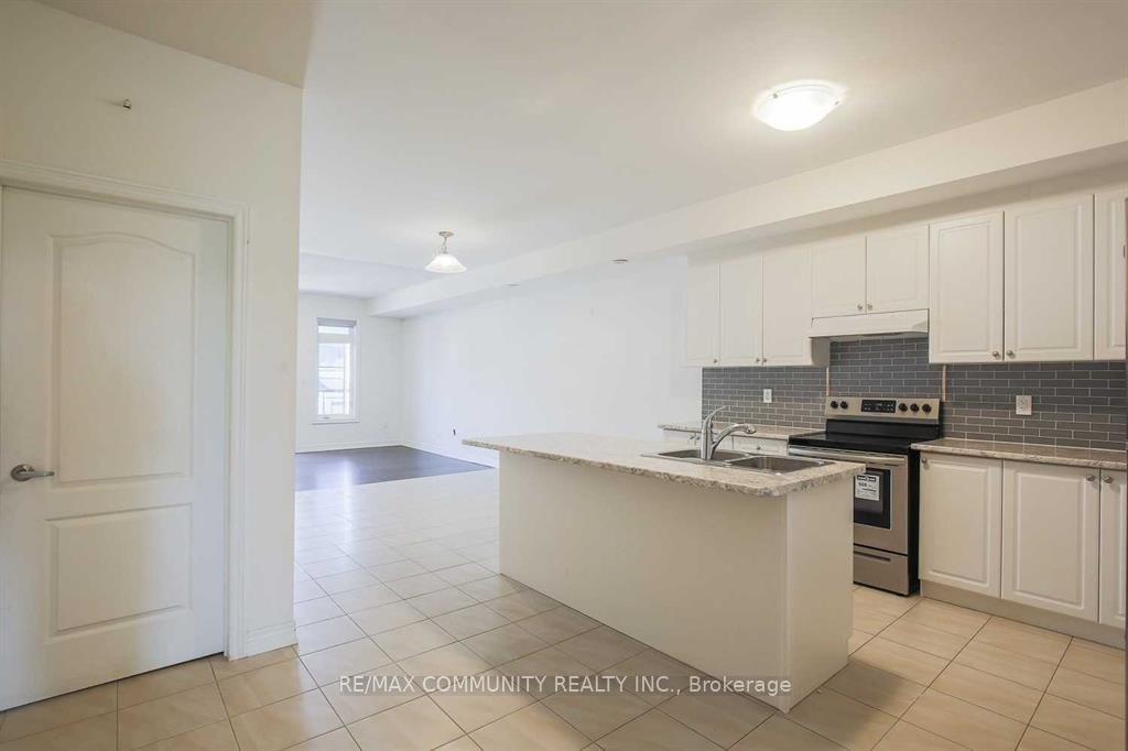 Photo 4 of 47 Luzon Avenue, Markham, Box Grove — HOMEH