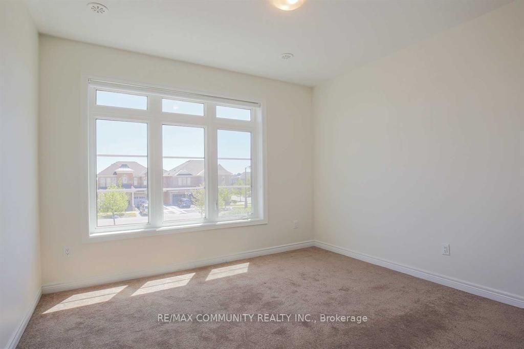 Photo 7 of 47 Luzon Avenue, Markham, Box Grove — HOMEH