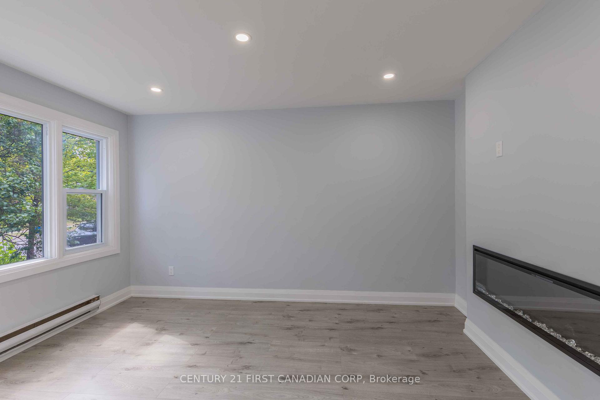 Photo 15 of 17 Carfrae Crescent, London, South F — HOMEH