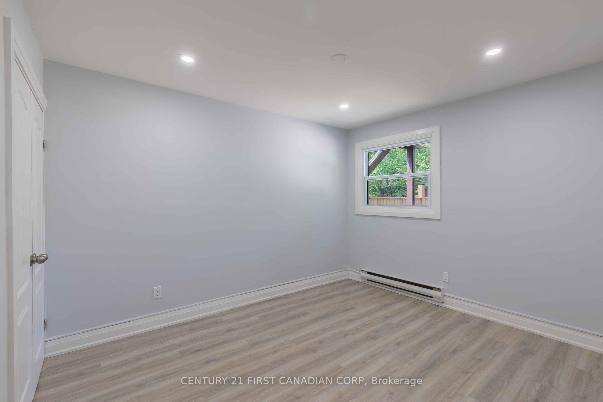 Photo 20 of 17 Carfrae Crescent, London, South F — HOMEH