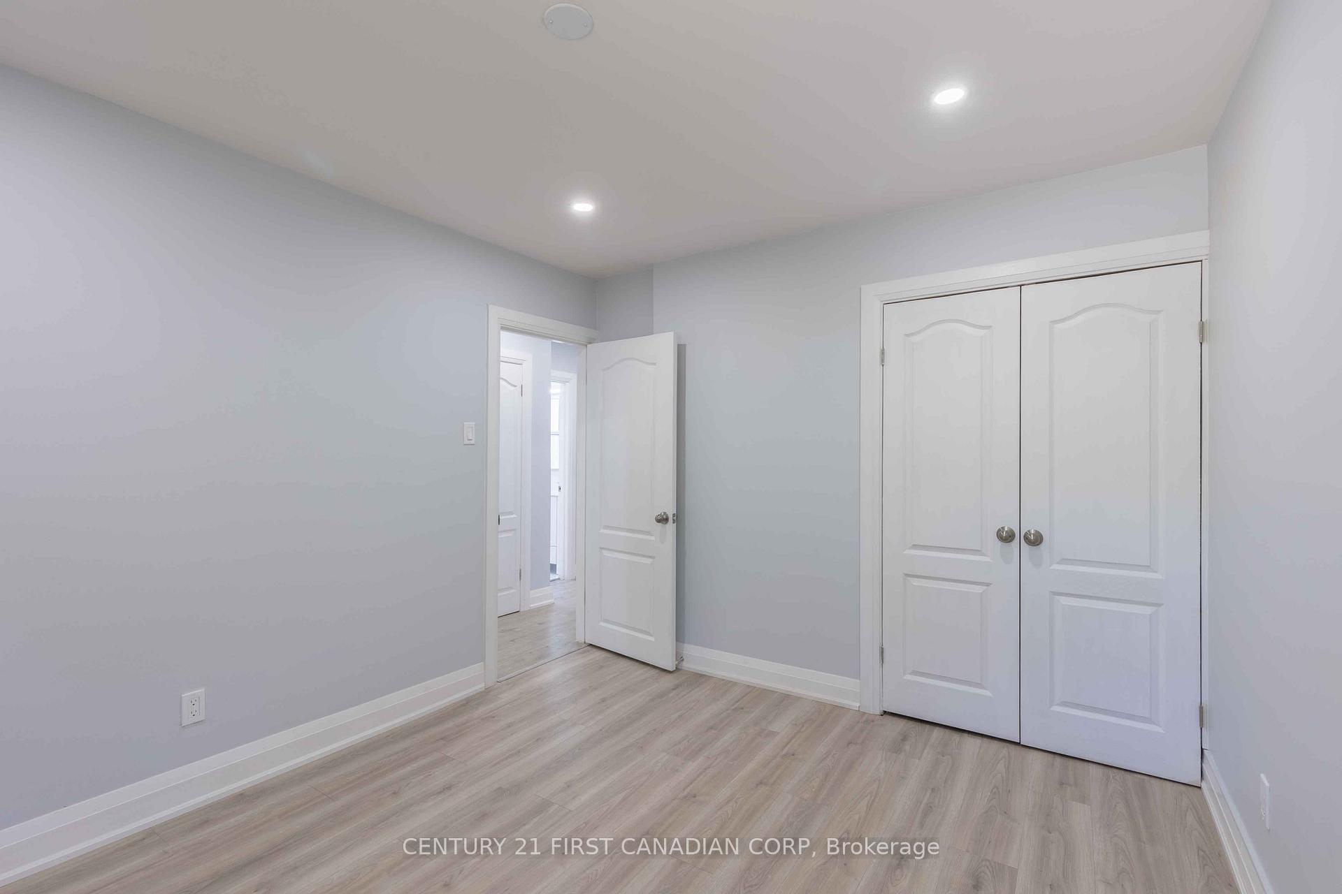Photo 22 of 17 Carfrae Crescent, London, South F — HOMEH