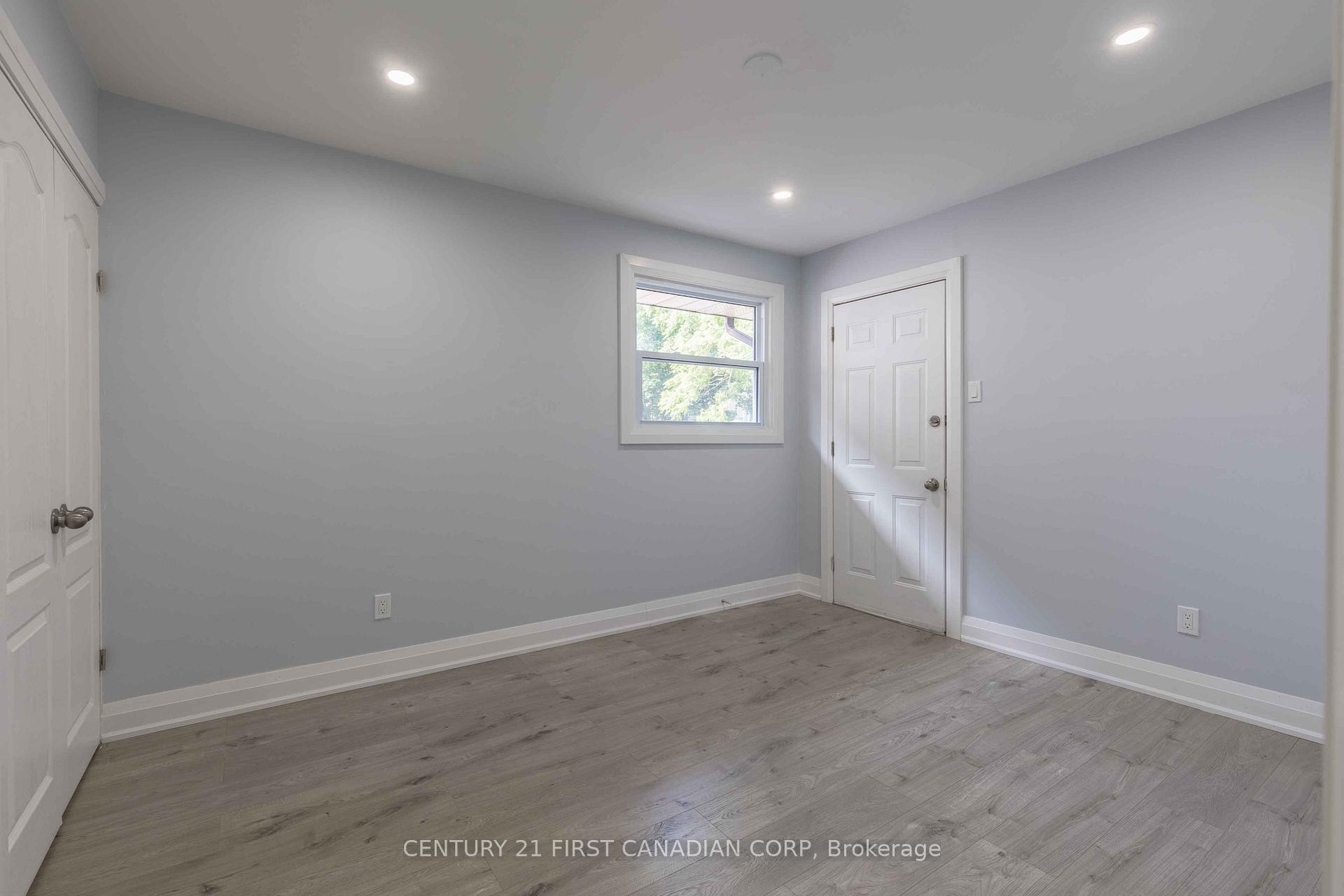Photo 38 of 17 Carfrae Crescent, London, South F — HOMEH