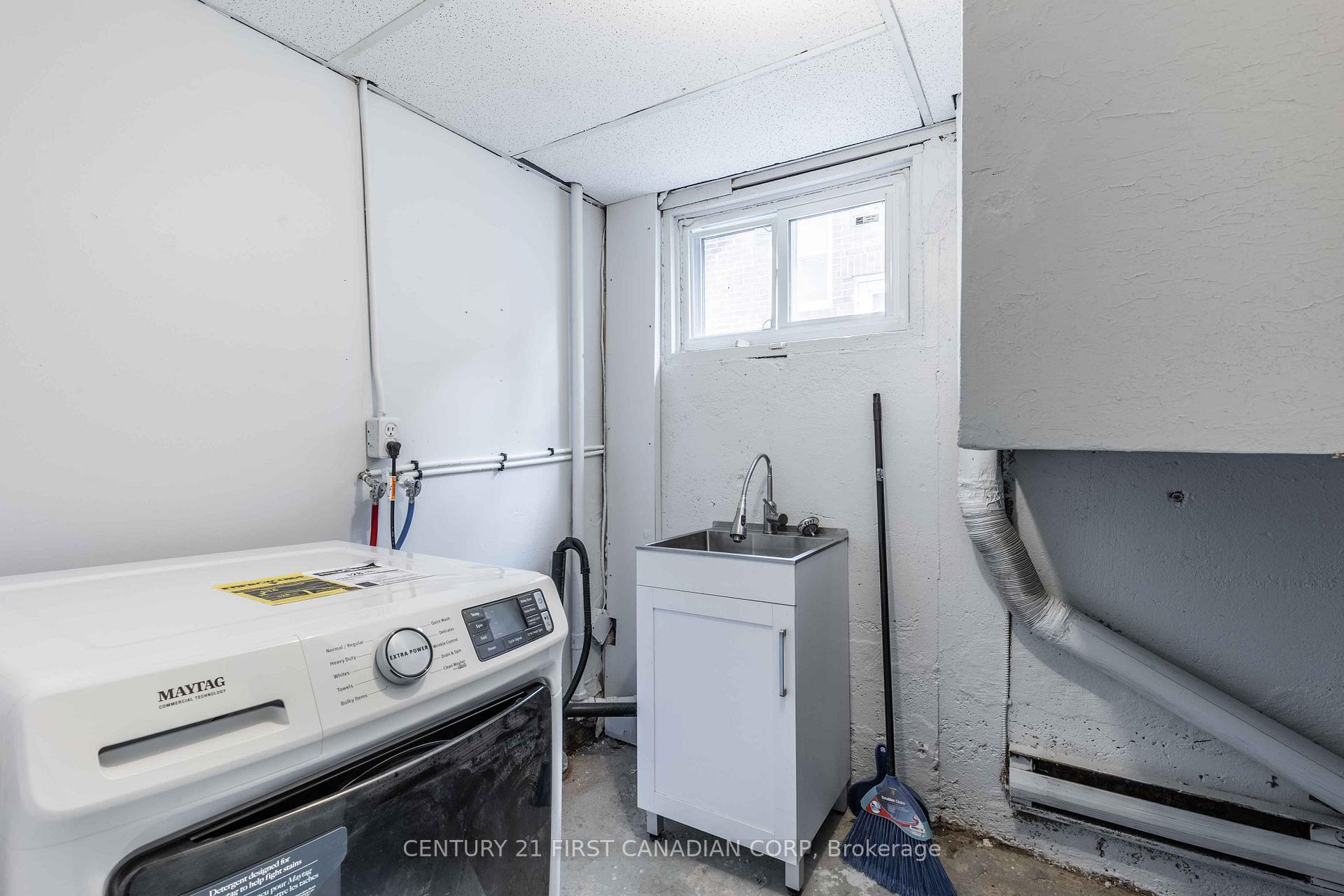 Photo 41 of 17 Carfrae Crescent, London, South F — HOMEH