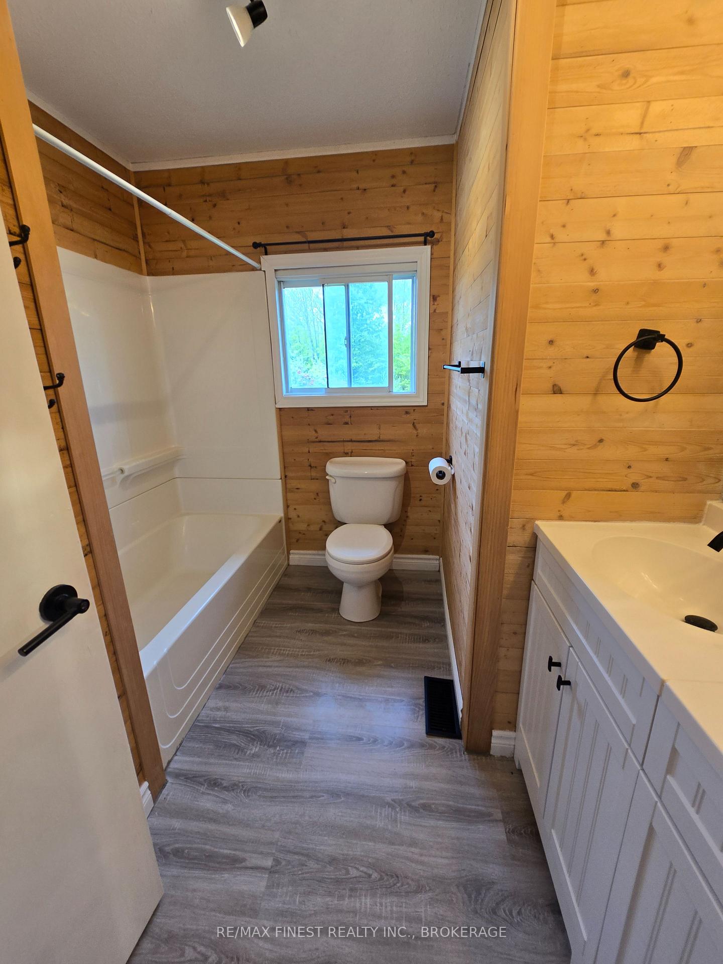 Photo 15 of 12452 Road 38, Frontenac, Frontenac South — HOMEH
