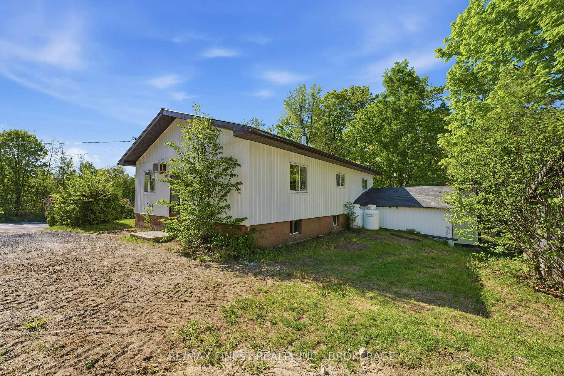 Photo 35 of 12452 Road 38, Frontenac, Frontenac South — HOMEH