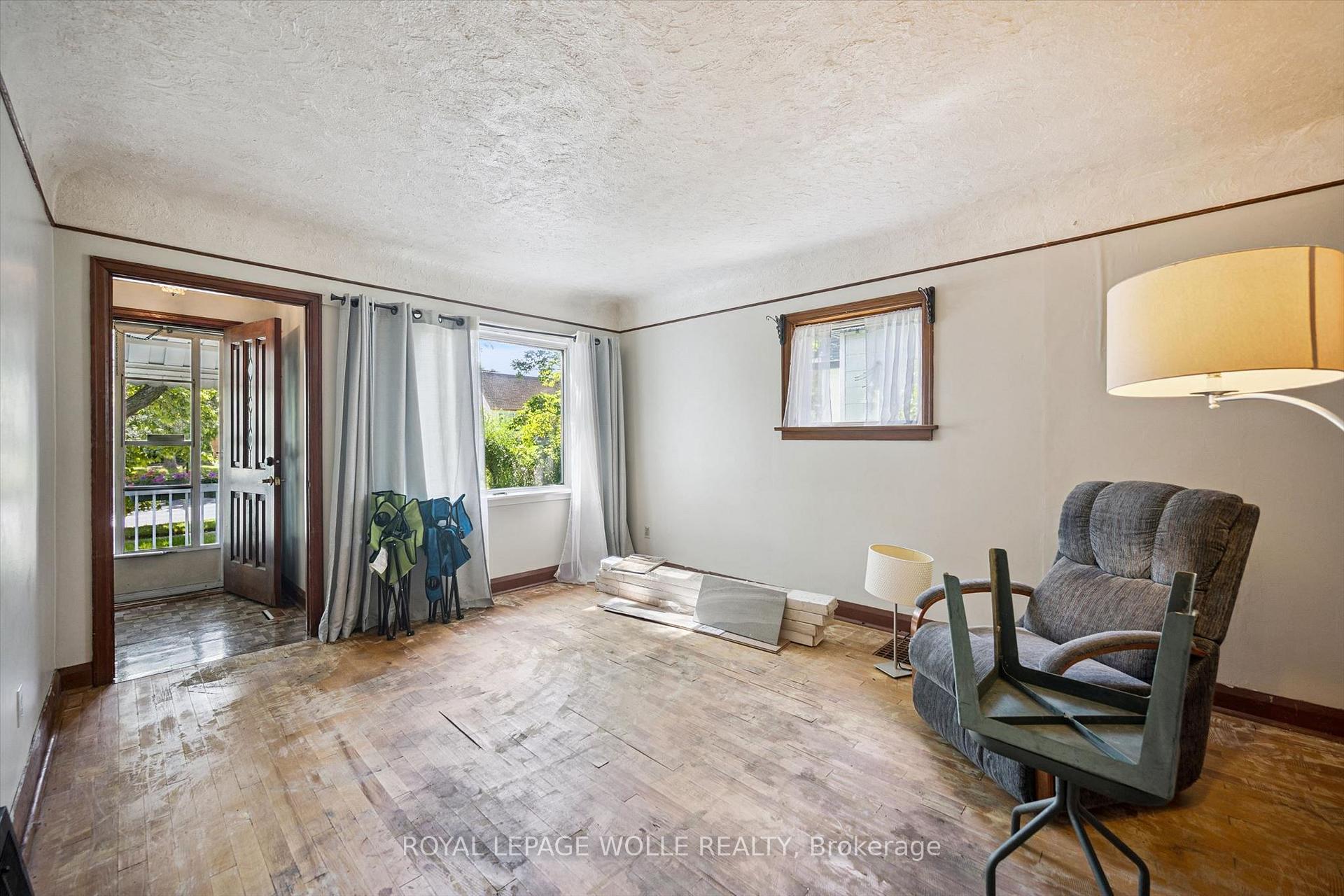 Photo 7 of 334 Blucher Boulevard, Kitchener, Northward — HOMEH