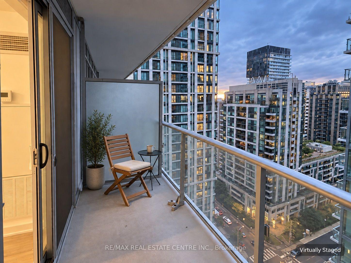 Photo 16 of Unit 2714, 195 Redpath Avenue, Toronto, Mount Pleasant East — HOMEH