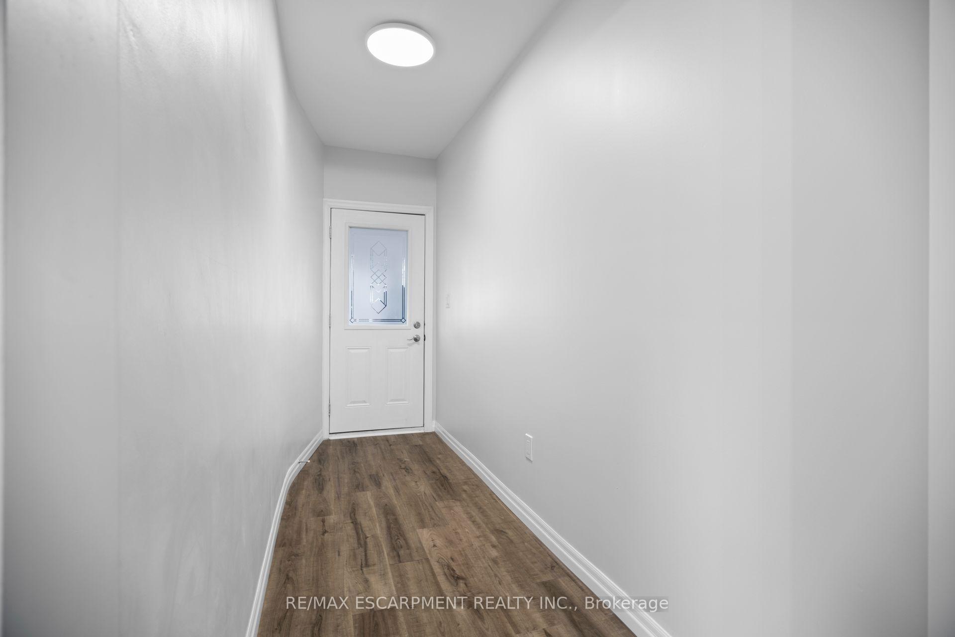 Photo 10 of Unit MAIN, 35 Inkerman Street, St. Thomas — HOMEH