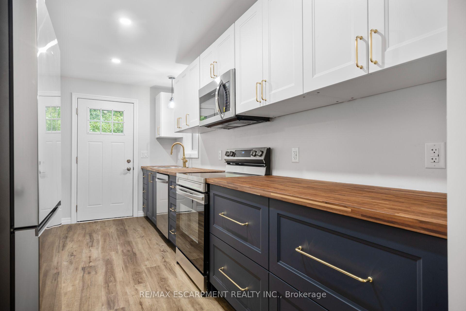 Photo 11 of Unit MAIN, 35 Inkerman Street, St. Thomas — HOMEH