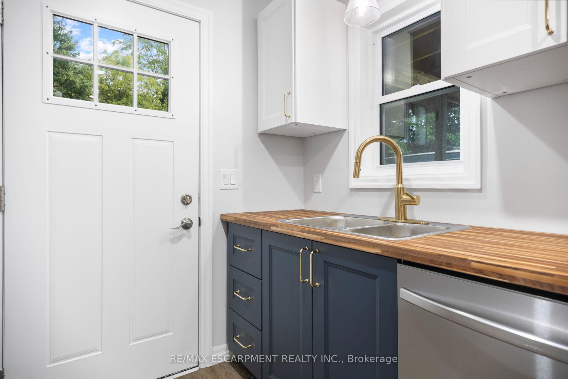 Photo 12 of Unit MAIN, 35 Inkerman Street, St. Thomas — HOMEH