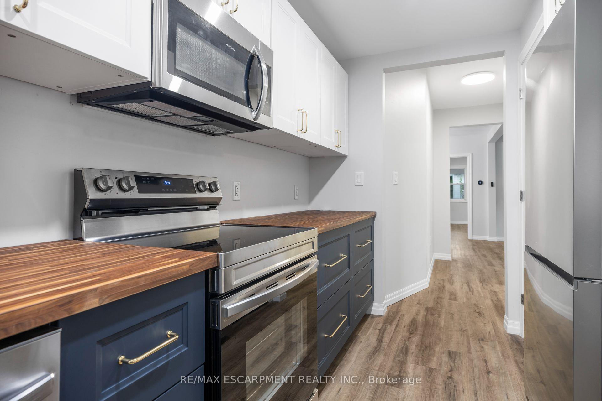 Photo 13 of Unit MAIN, 35 Inkerman Street, St. Thomas — HOMEH