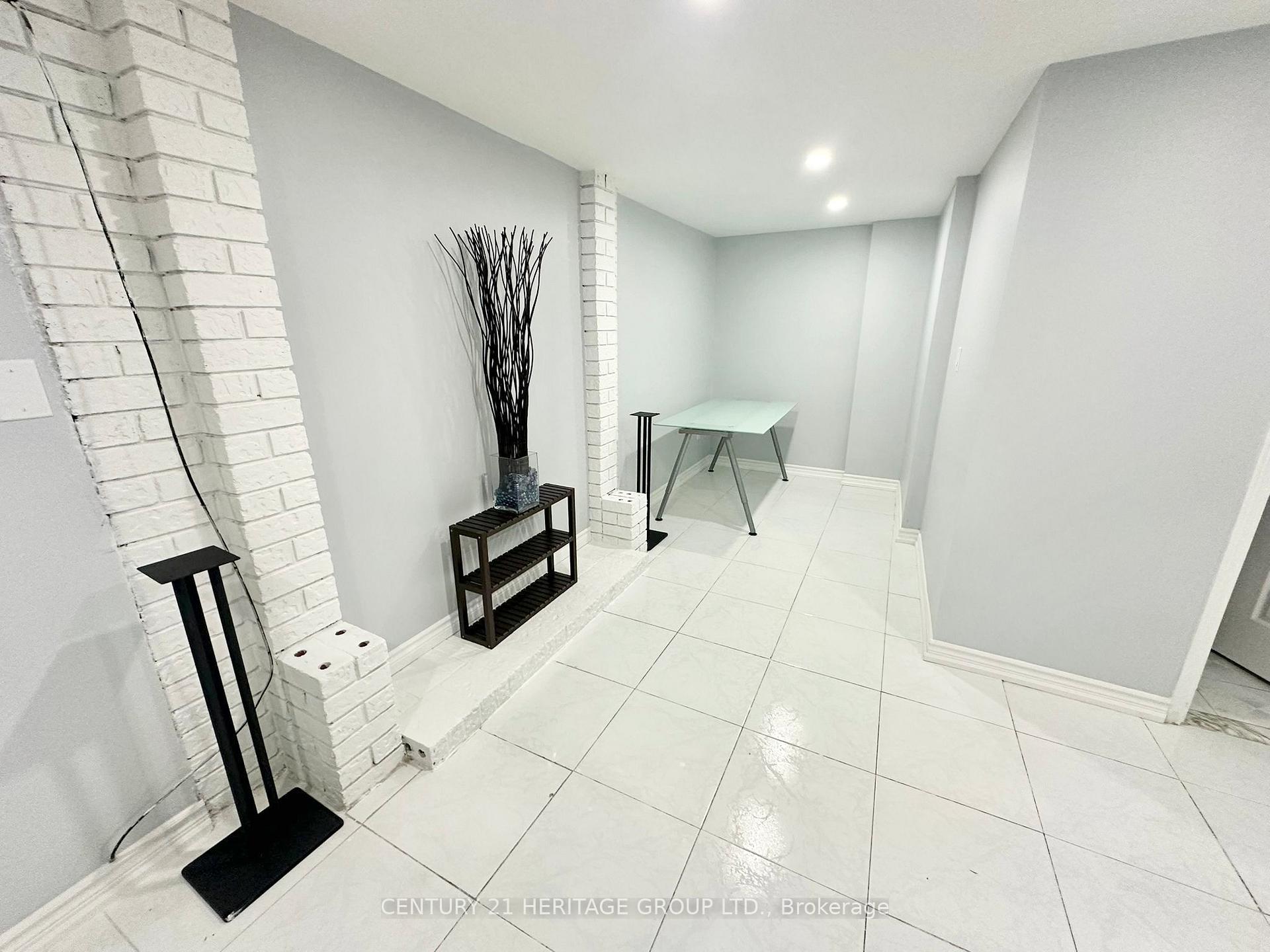 Photo 5 of Unit Lower, 32 Histon Crescent, Brampton, Madoc — HOMEH