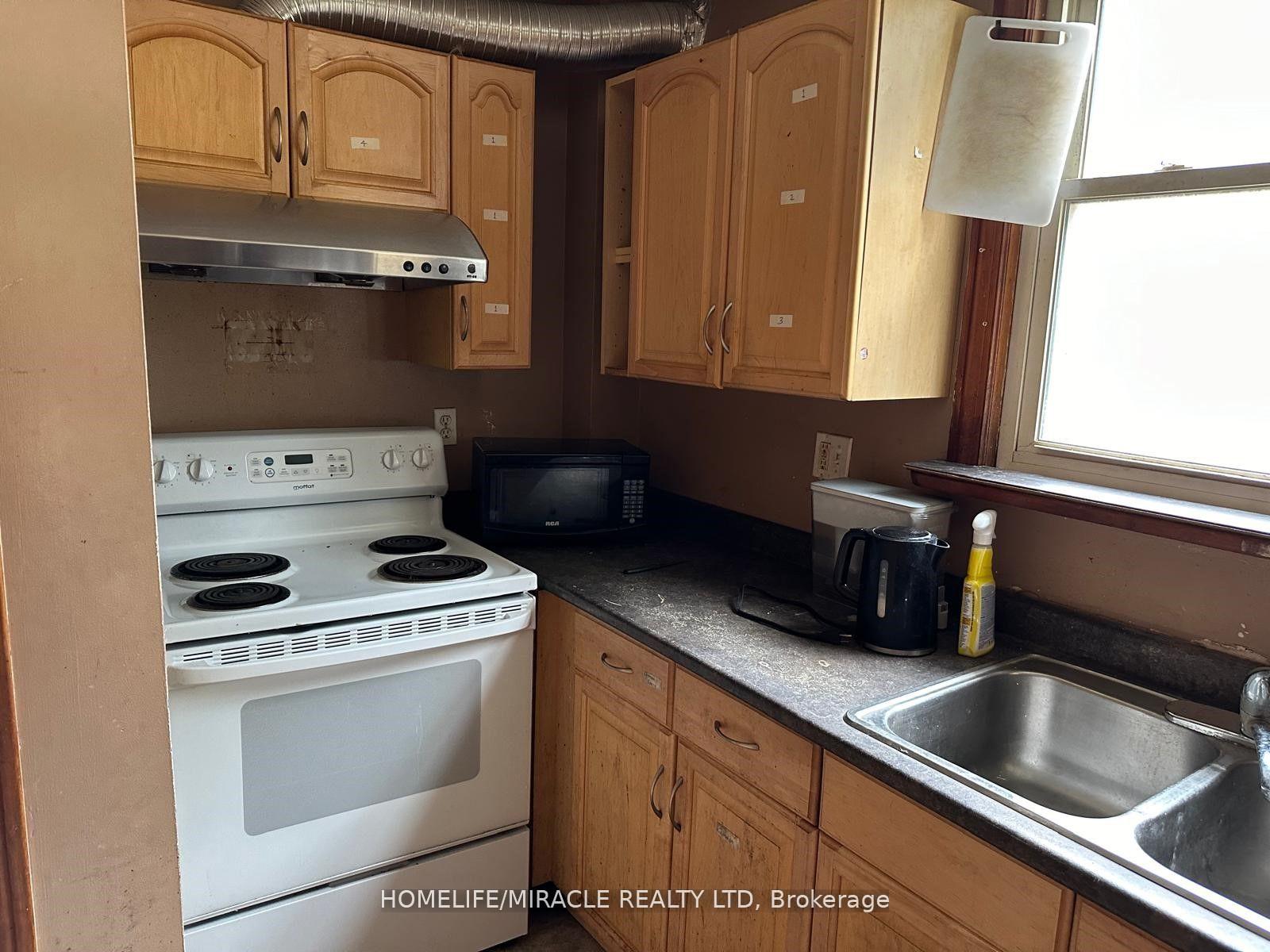 Photo 5 of 15 Beverley Street, Waterloo, Uptown West — HOMEH