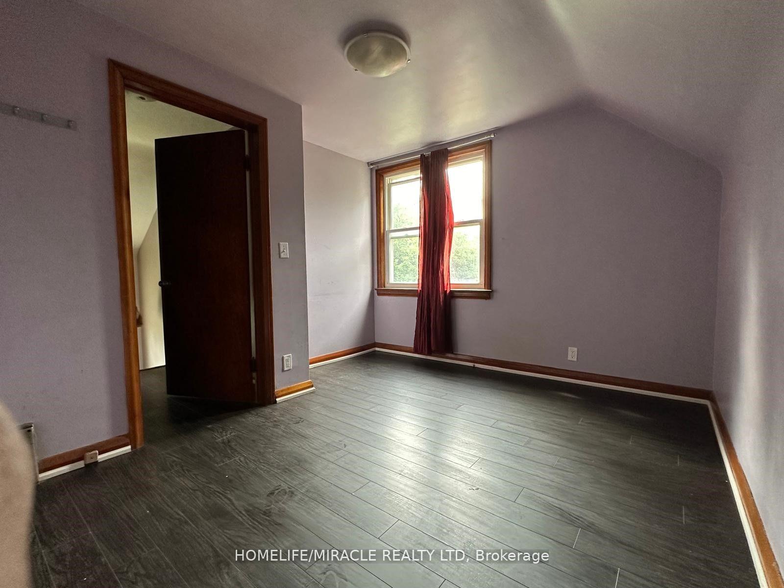Photo 9 of 15 Beverley Street, Waterloo, Uptown West — HOMEH